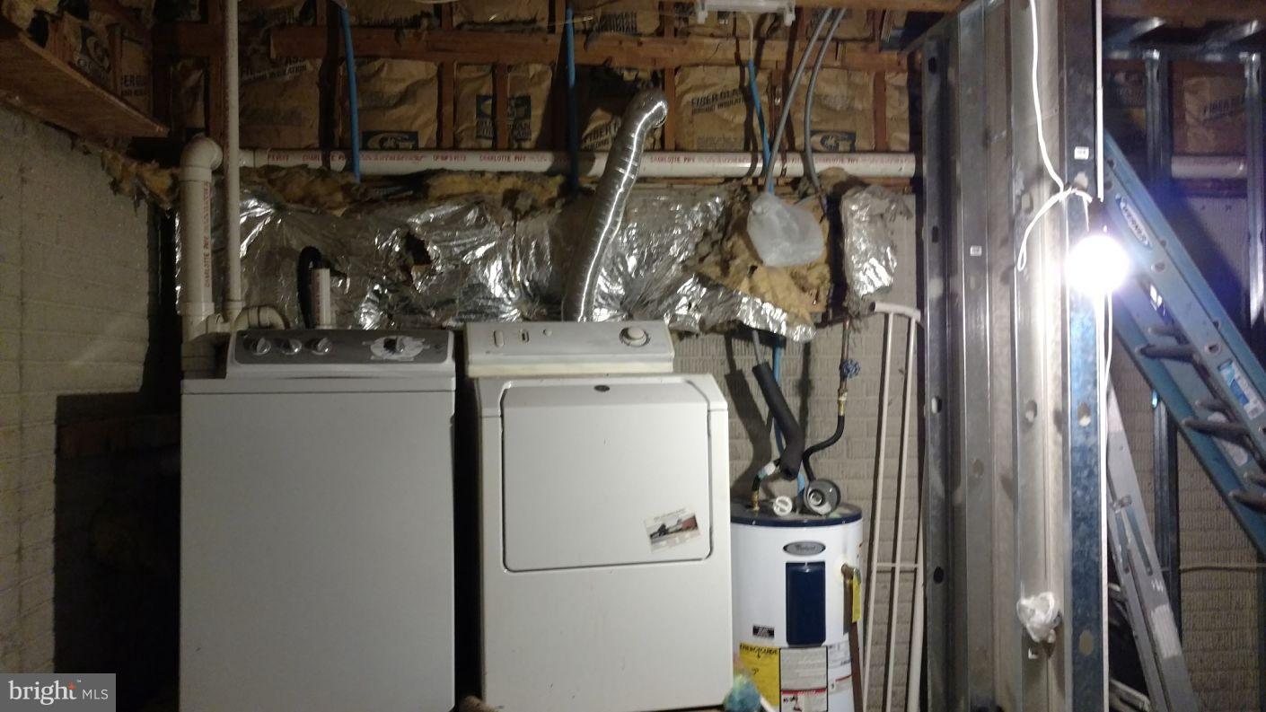 STAFFORD OAKS - Residential