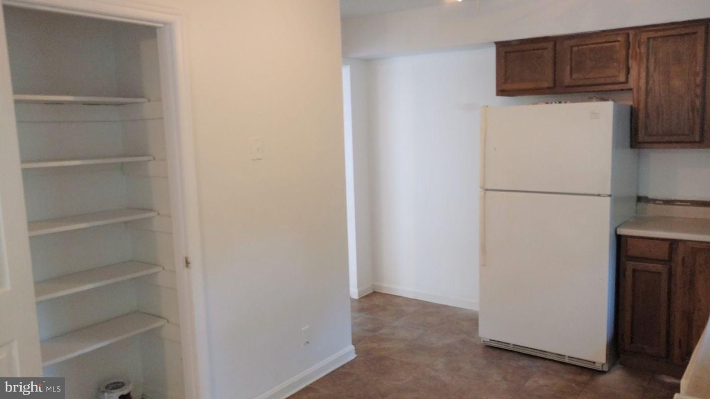 STAFFORD OAKS - Residential