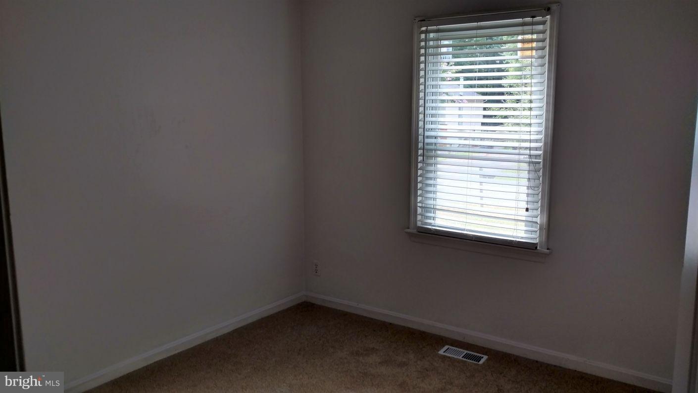 STAFFORD OAKS - Residential