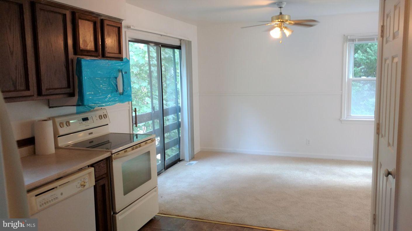 STAFFORD OAKS - Residential