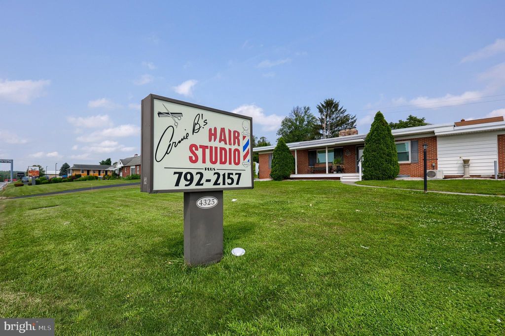 Photo of 4325 W Market Street, YORK, PA 17408 (MLS # PAYK2087750)