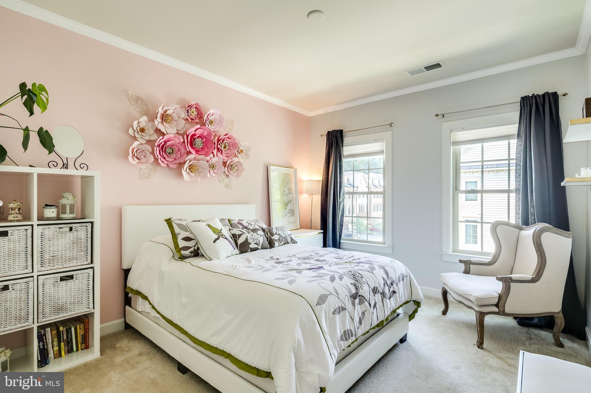 HAWTHORNES GRANT AT BRO - Residential