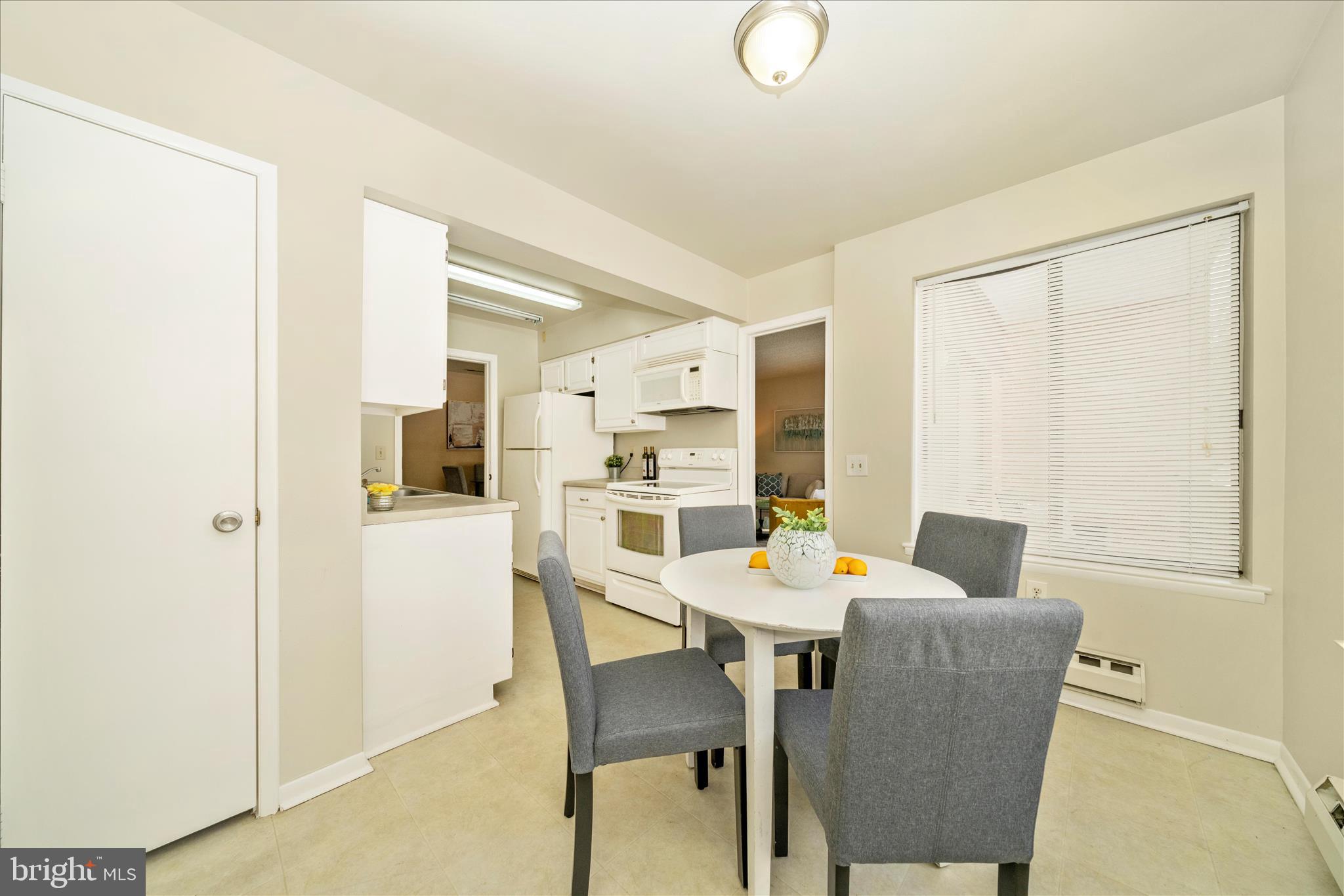 ROSSMOOR MUTUAL #19 - Residential