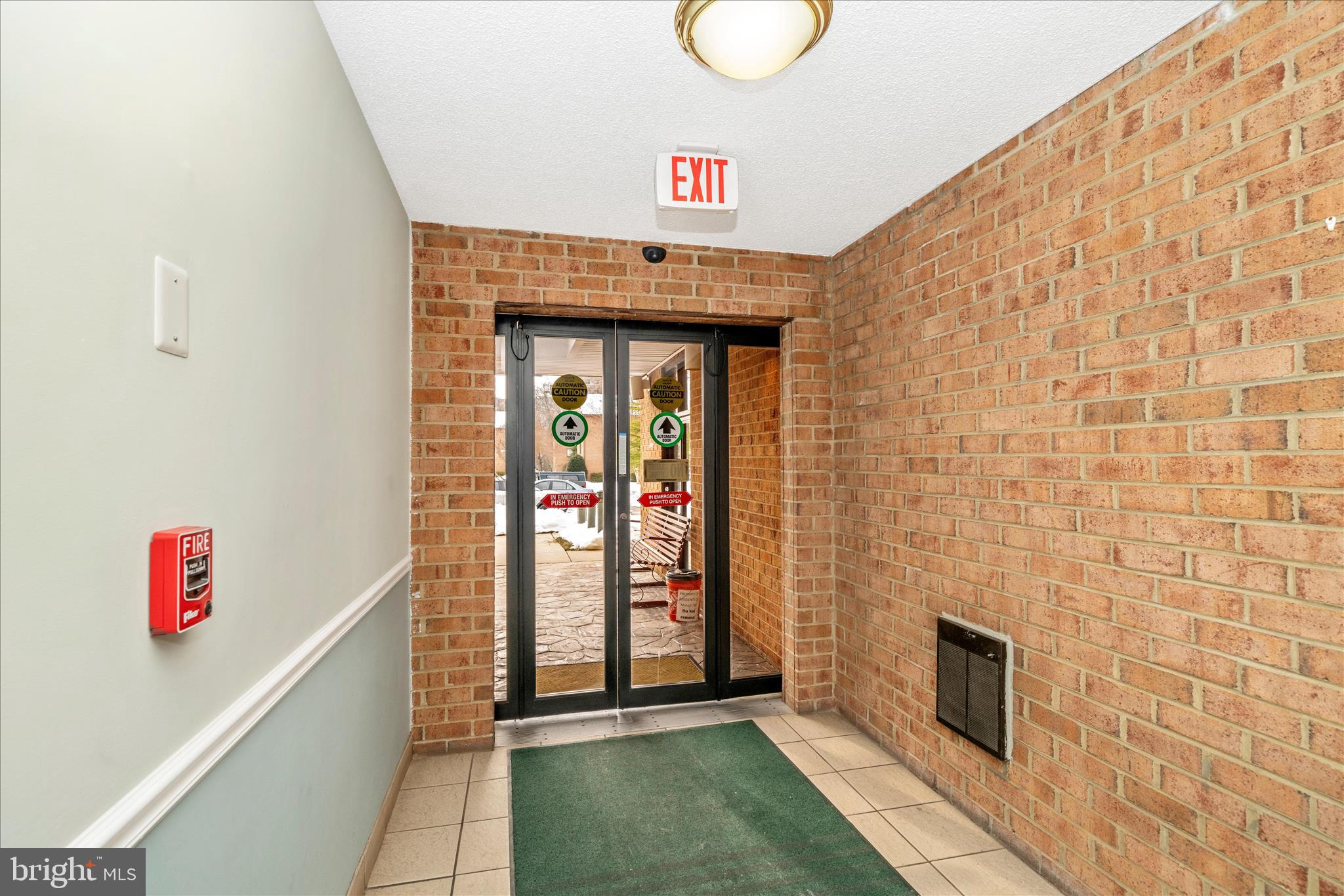 ROSSMOOR MUTUAL #19 - Residential