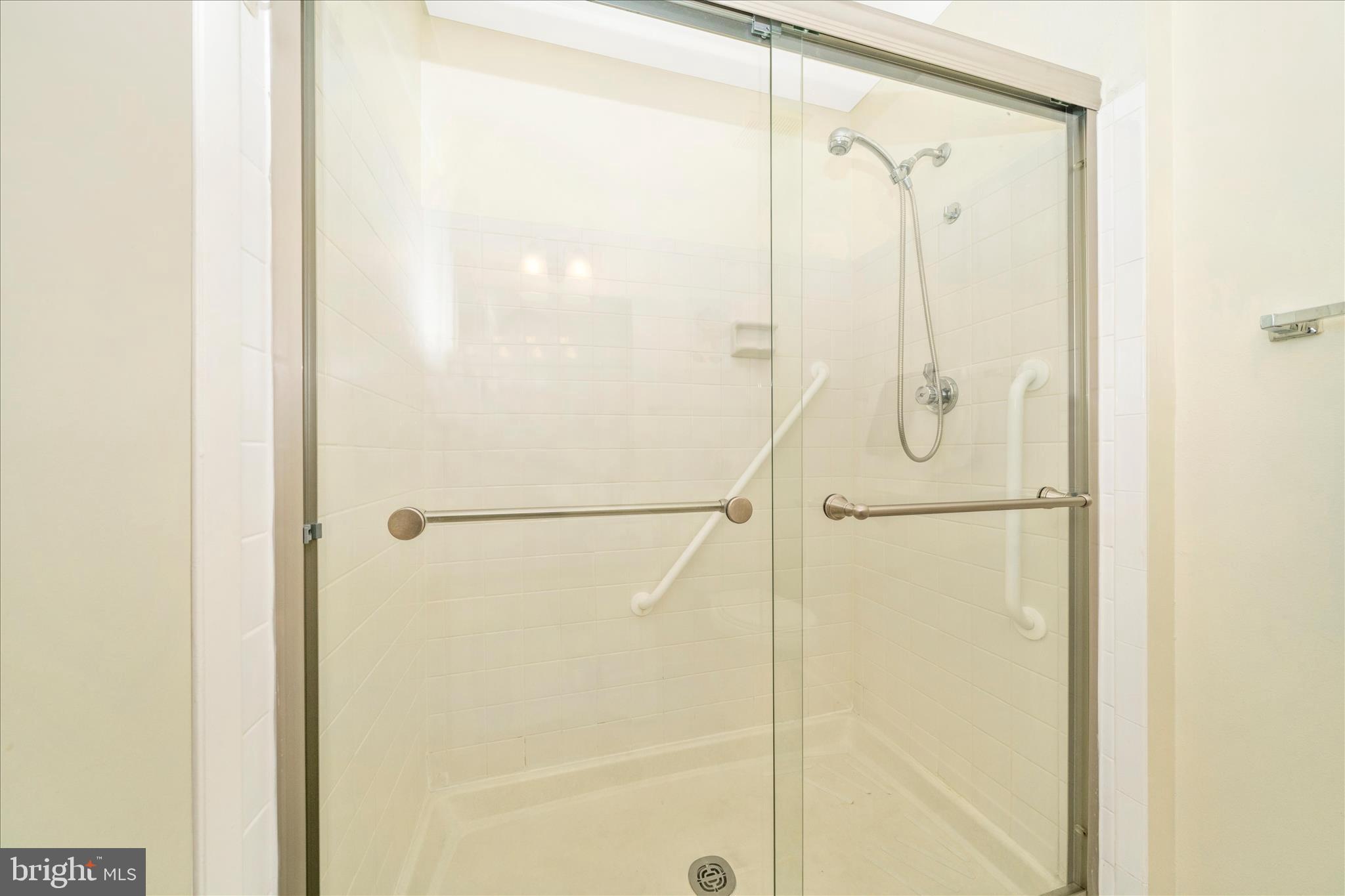 ROSSMOOR MUTUAL #19 - Residential