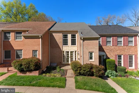 6628 Midhill Place, Falls Church, VA 22043 - #: VAFX2234370