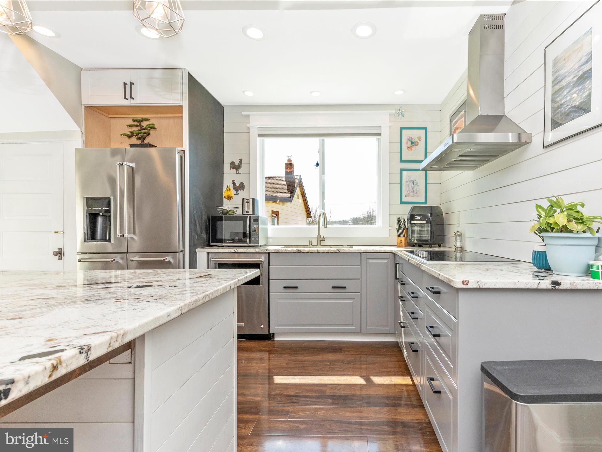 BRUNSWICK - Residential