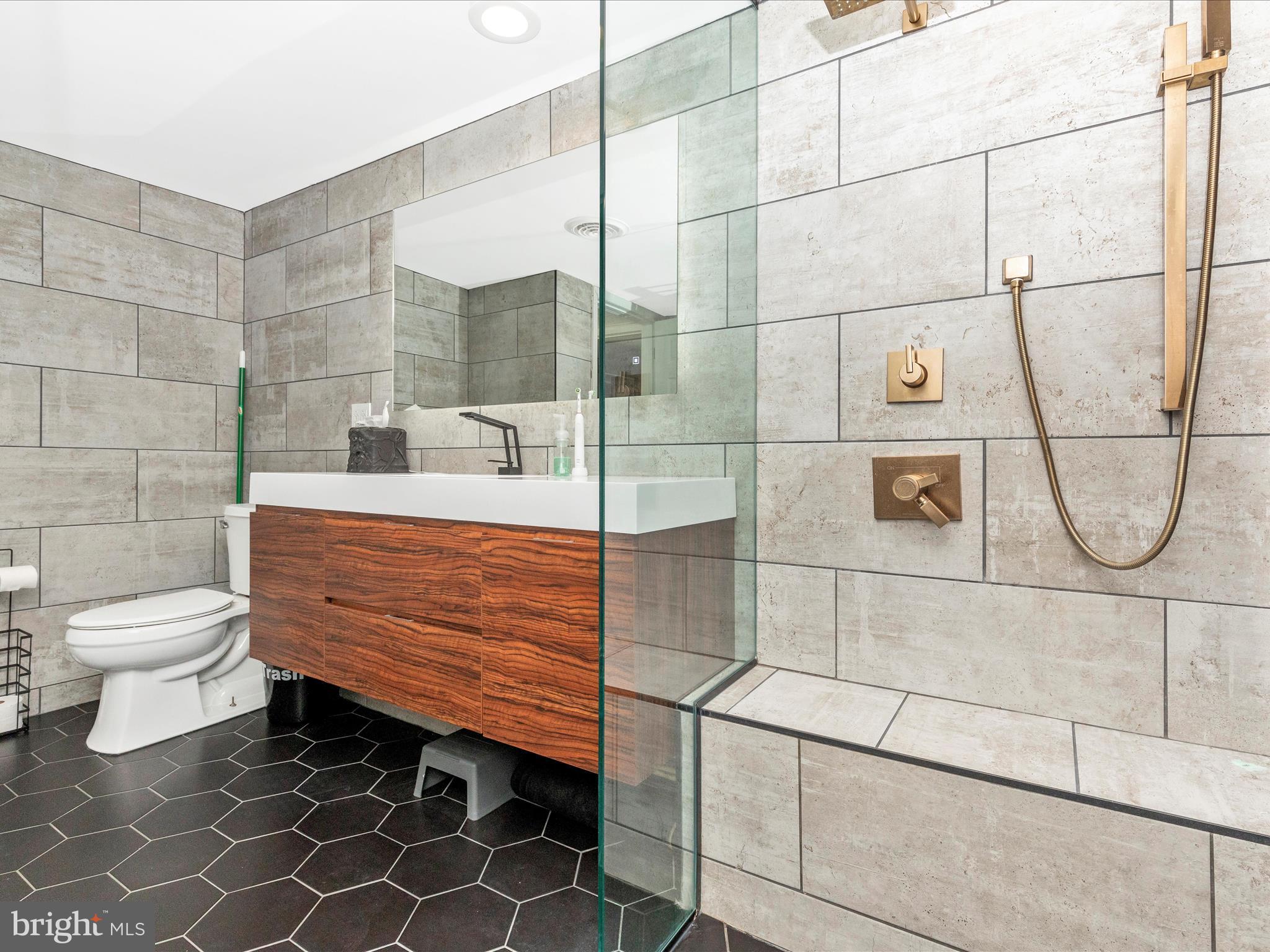 BRUNSWICK - Residential