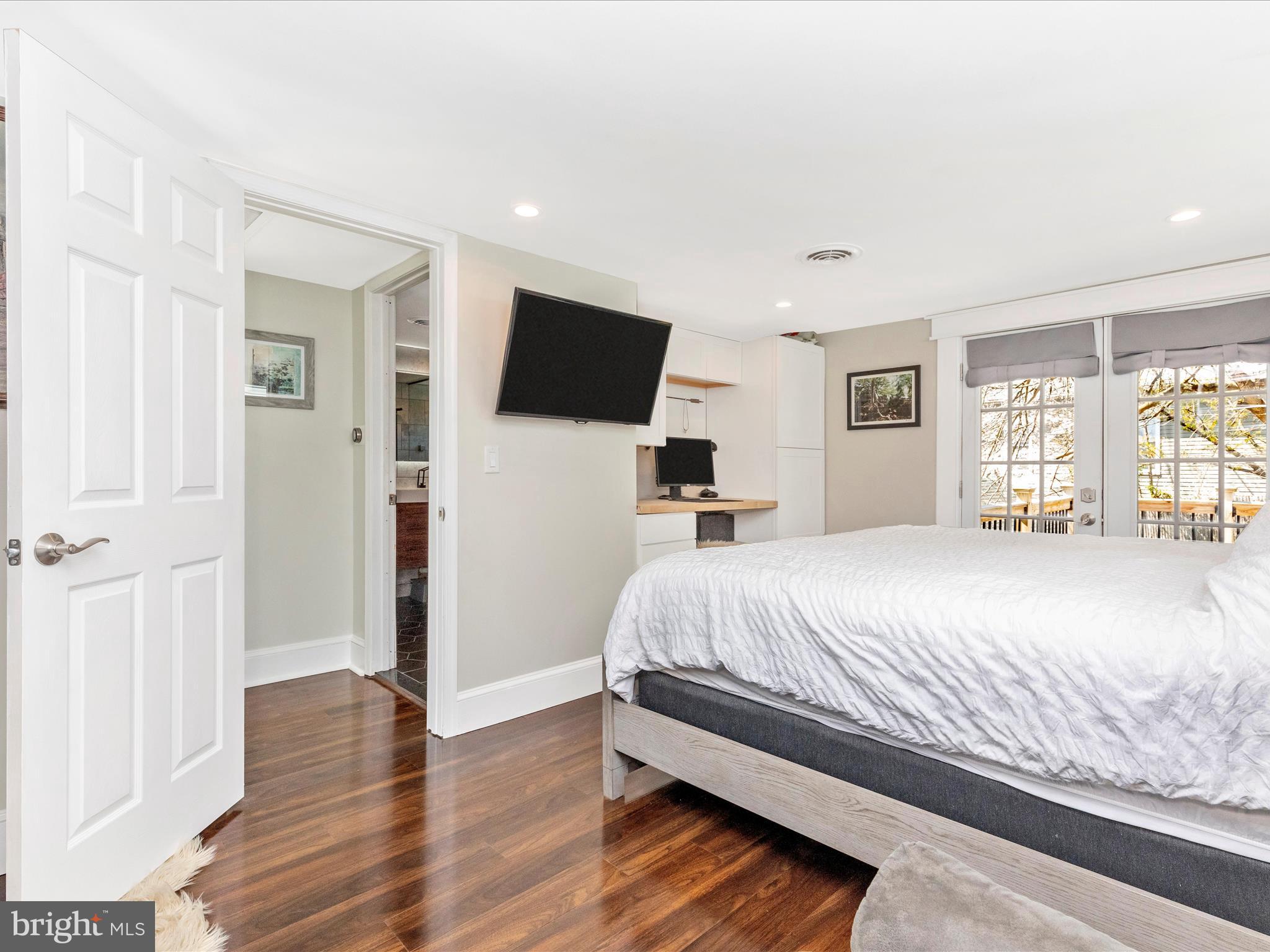 BRUNSWICK - Residential