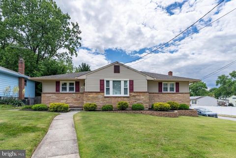 Homes For Rent - 906 Rosedale Avenue<br/> GLEN BURNIE, MD 21061