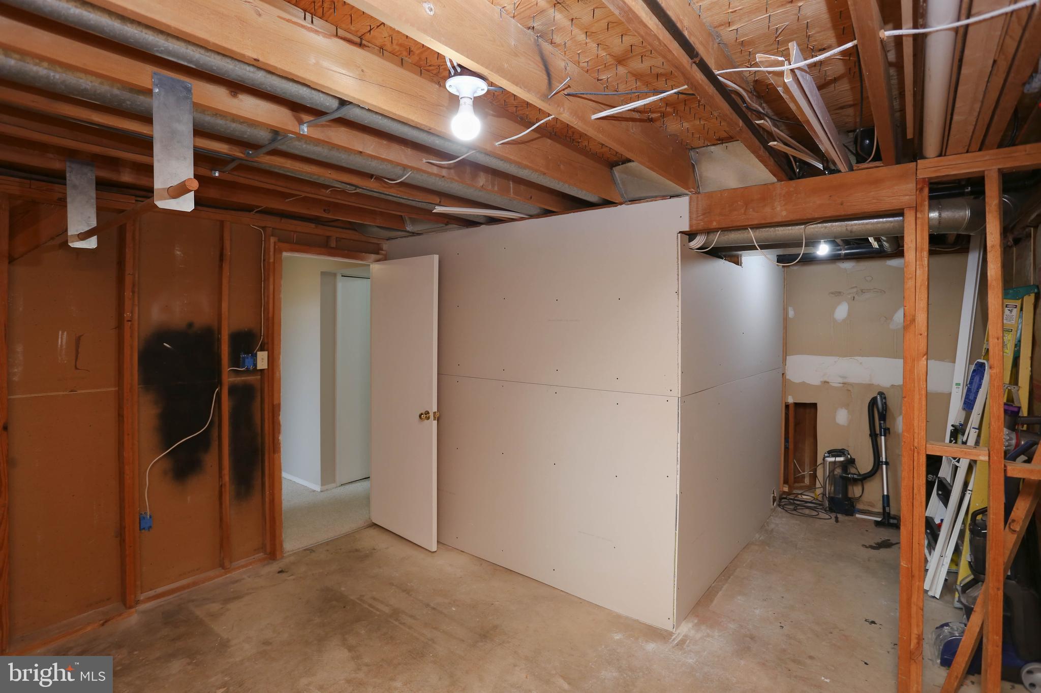 OWEN BROWN WOODS - Residential