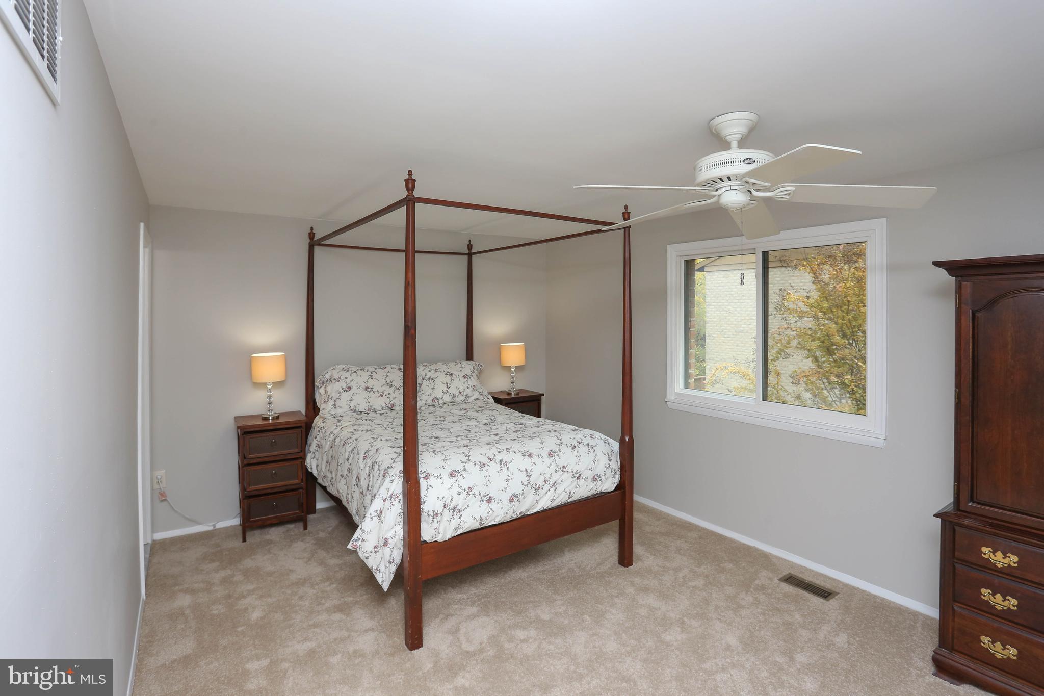 OWEN BROWN WOODS - Residential