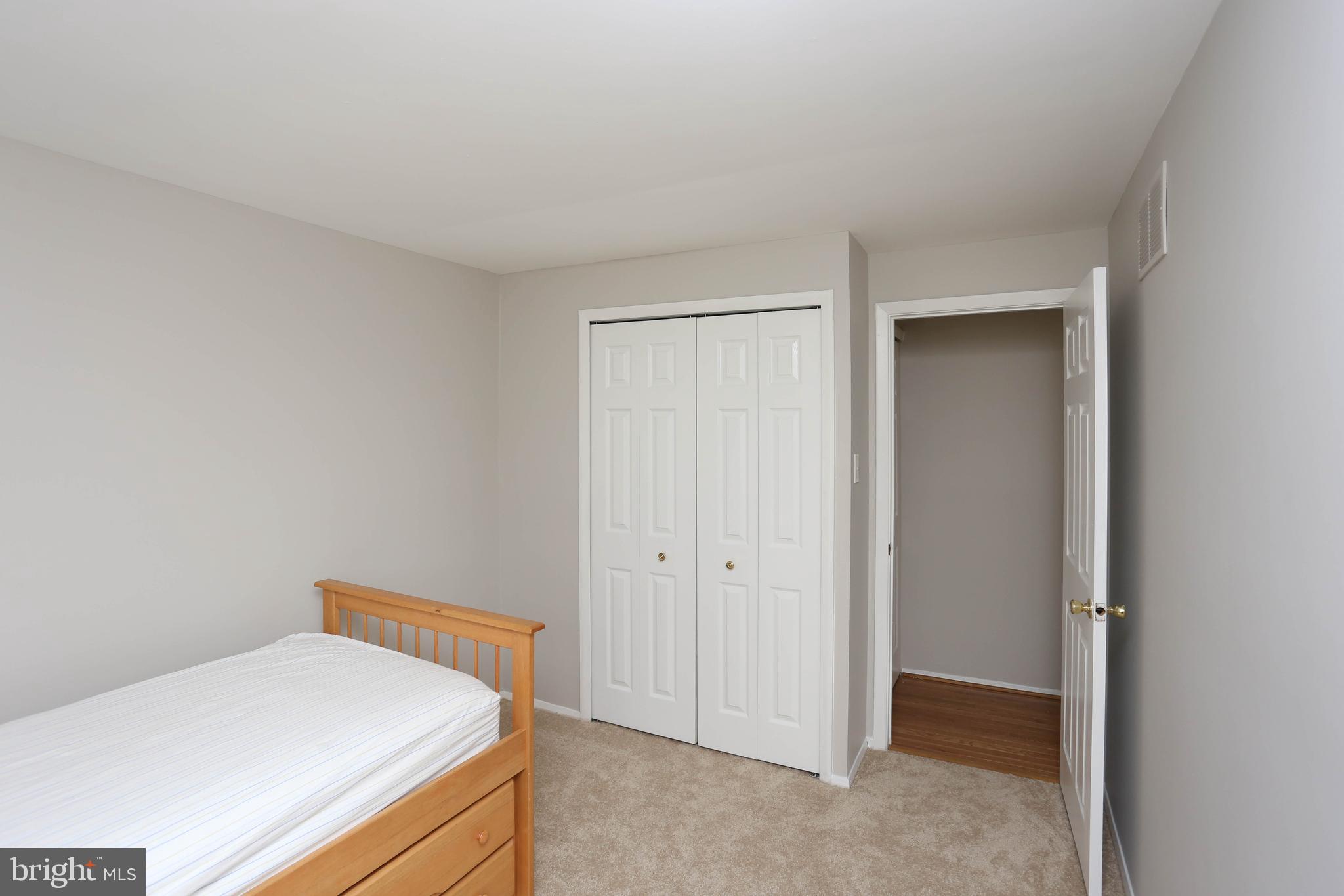 OWEN BROWN WOODS - Residential