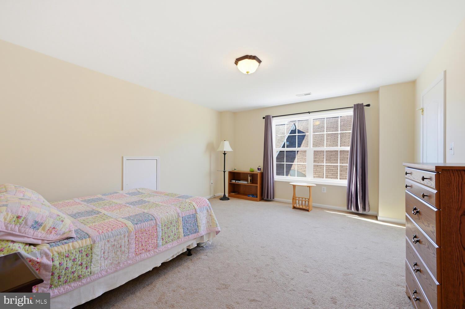 SYMPHONY VILLAGE AT CENTREVILLE - Residential