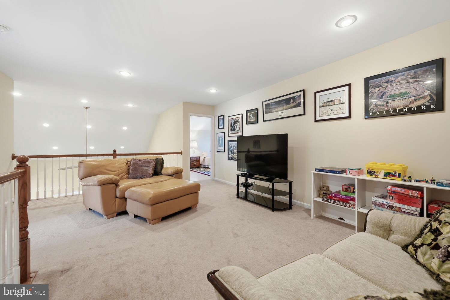 SYMPHONY VILLAGE AT CENTREVILLE - Residential