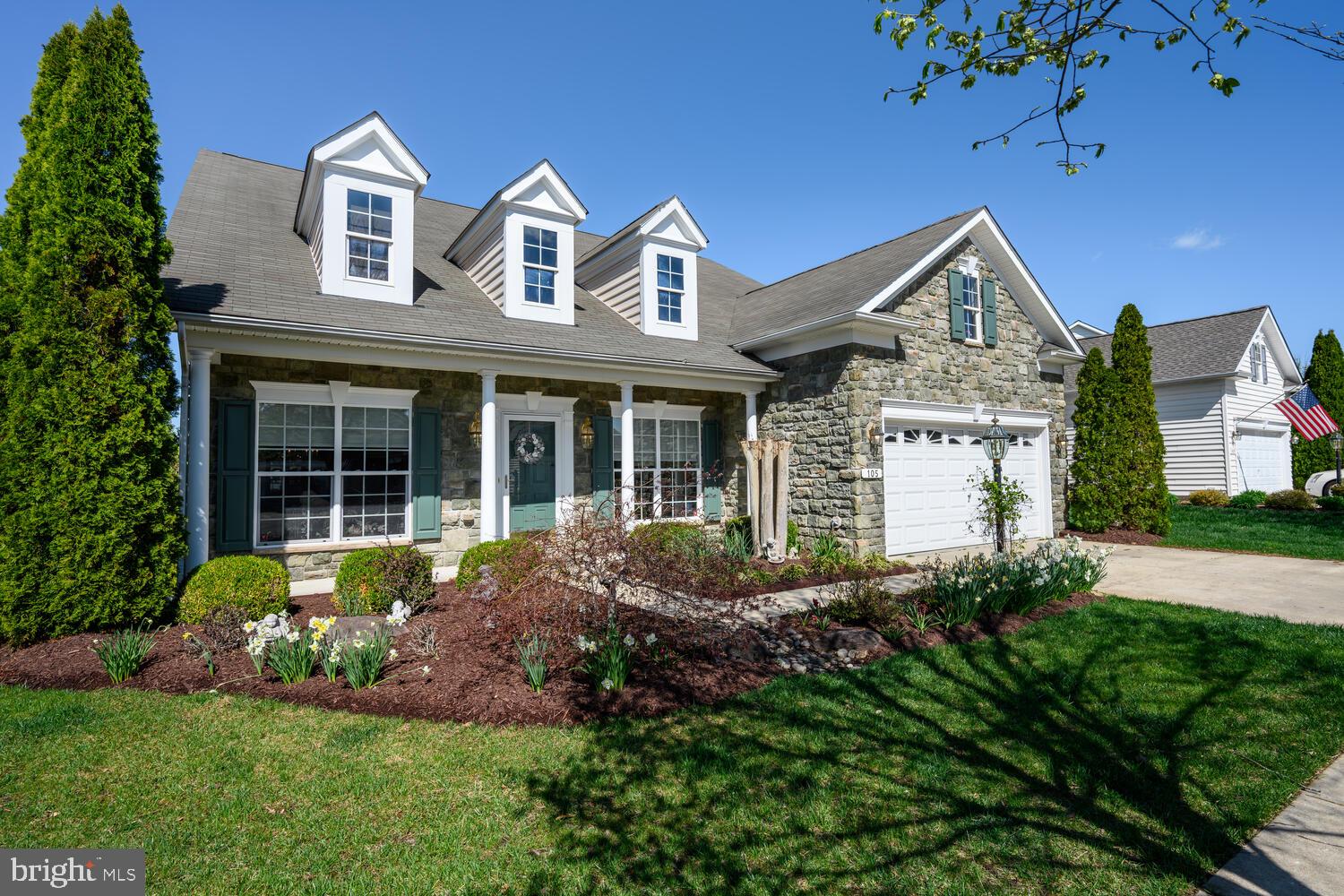 SYMPHONY VILLAGE AT CENTREVILLE - Residential