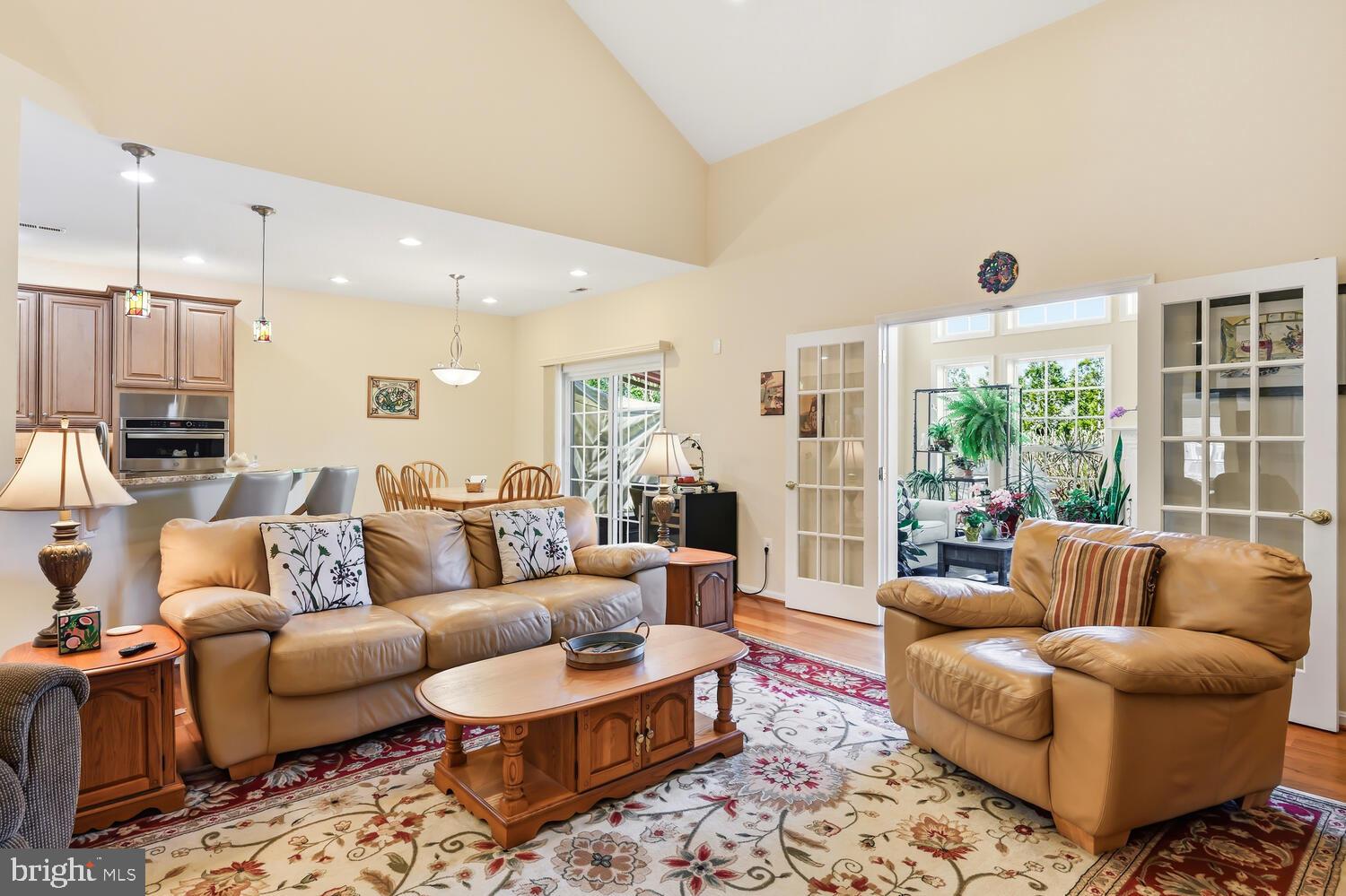 SYMPHONY VILLAGE AT CENTREVILLE - Residential