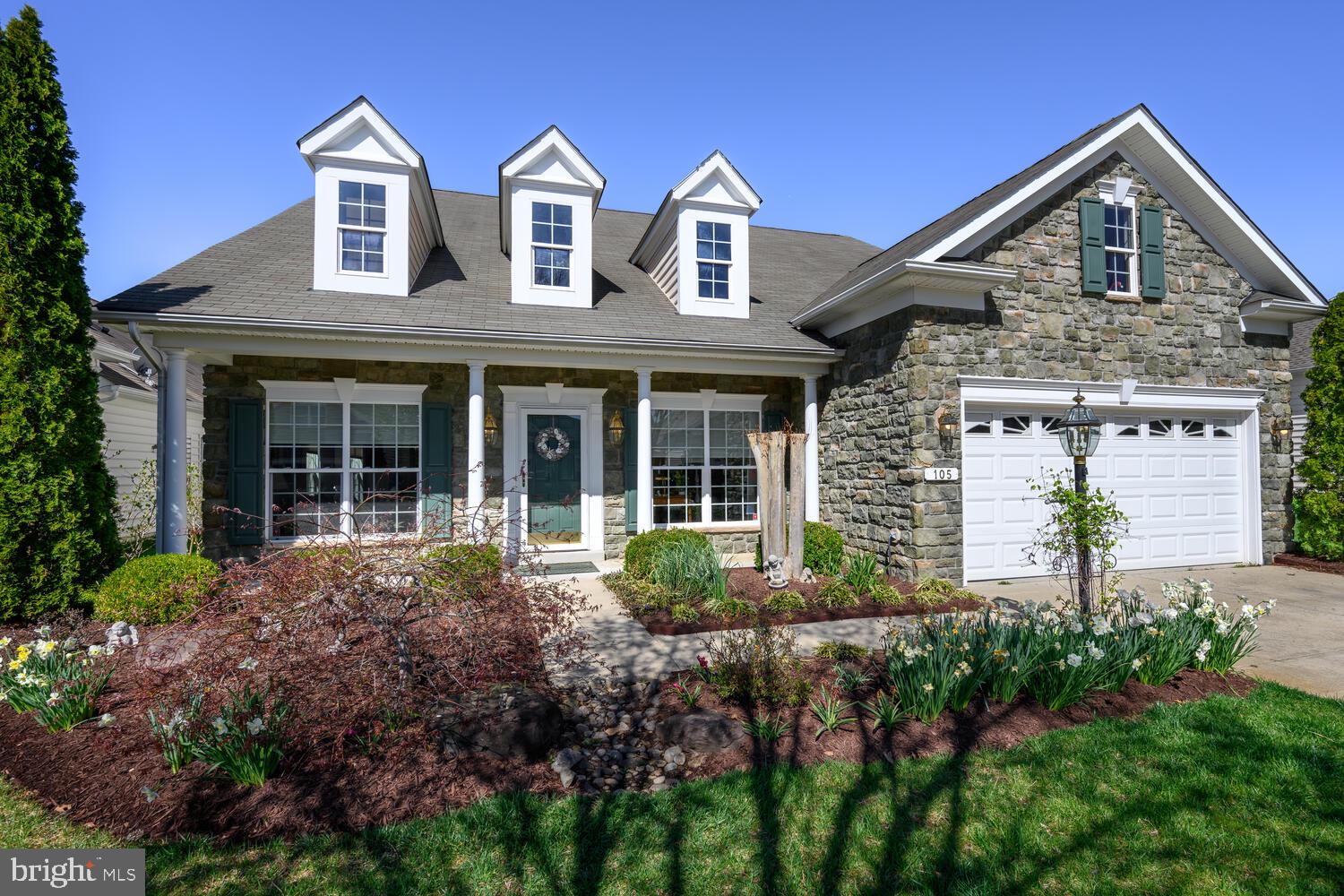 SYMPHONY VILLAGE AT CENTREVILLE - Residential