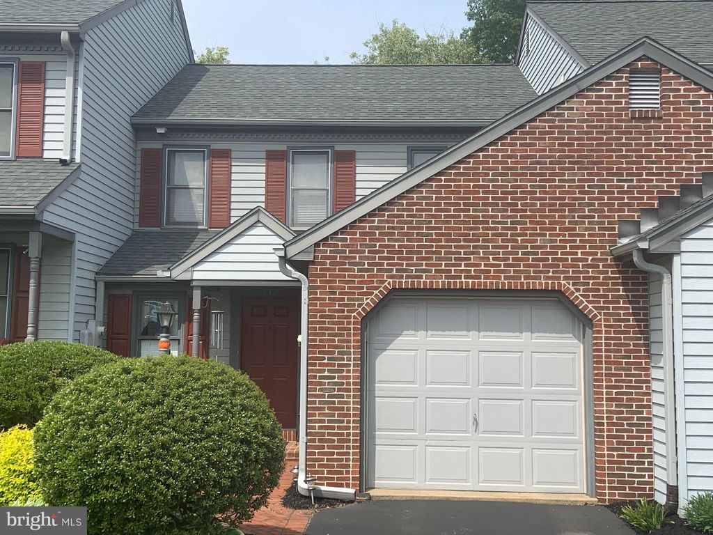 Photo of 242 SAND CT, EPHRATA, PA 17522 (MLS # PALA2039984)