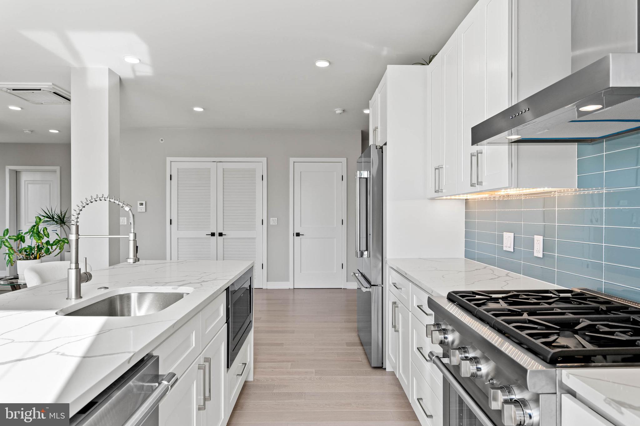 FRANCISVILLE - Residential