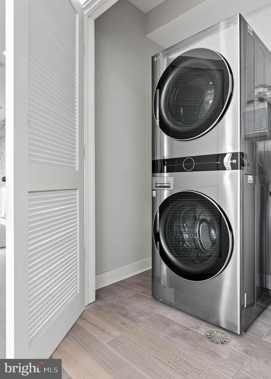 FRANCISVILLE - Residential