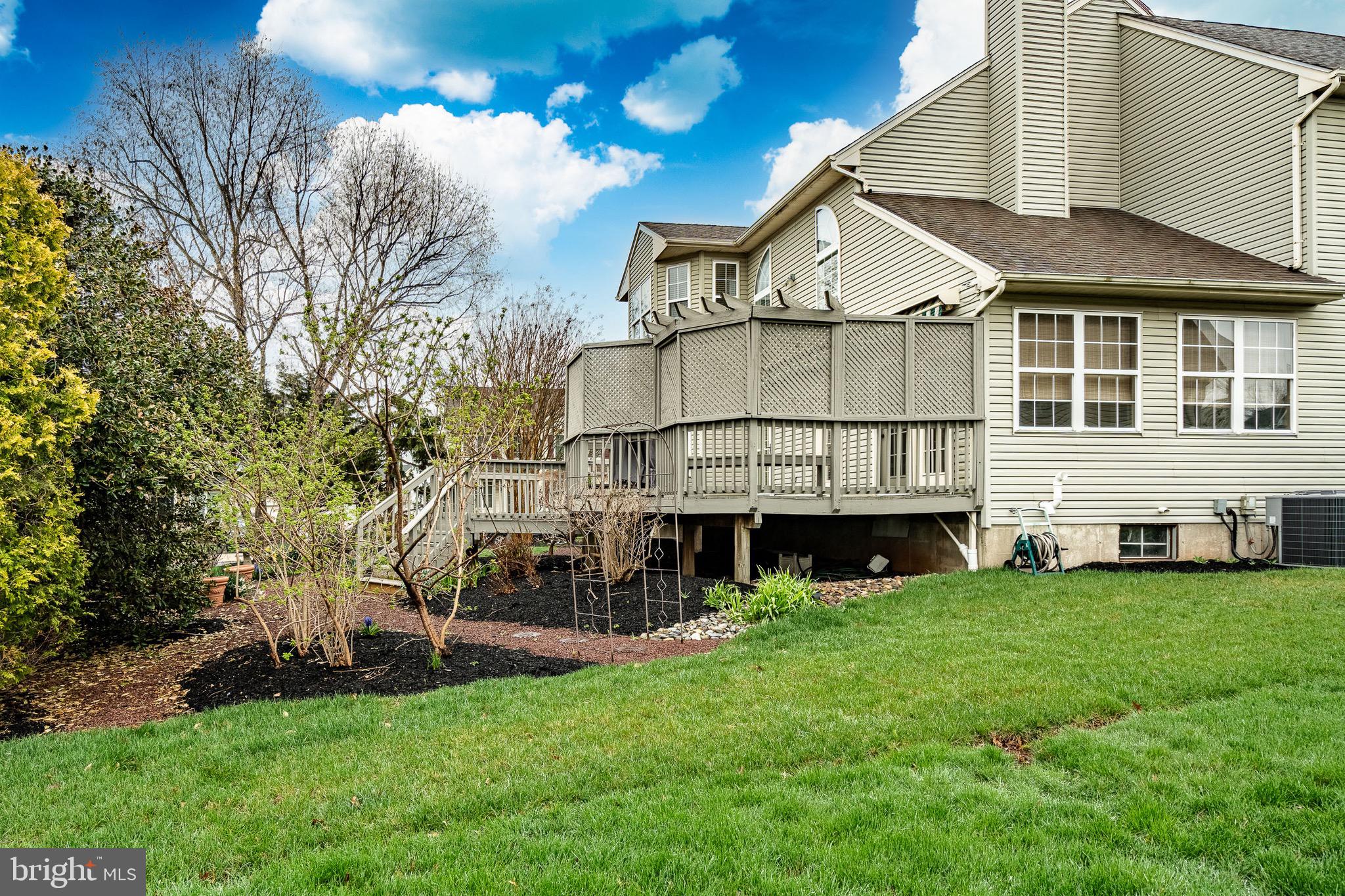 OLDE VILLAGE - Residential