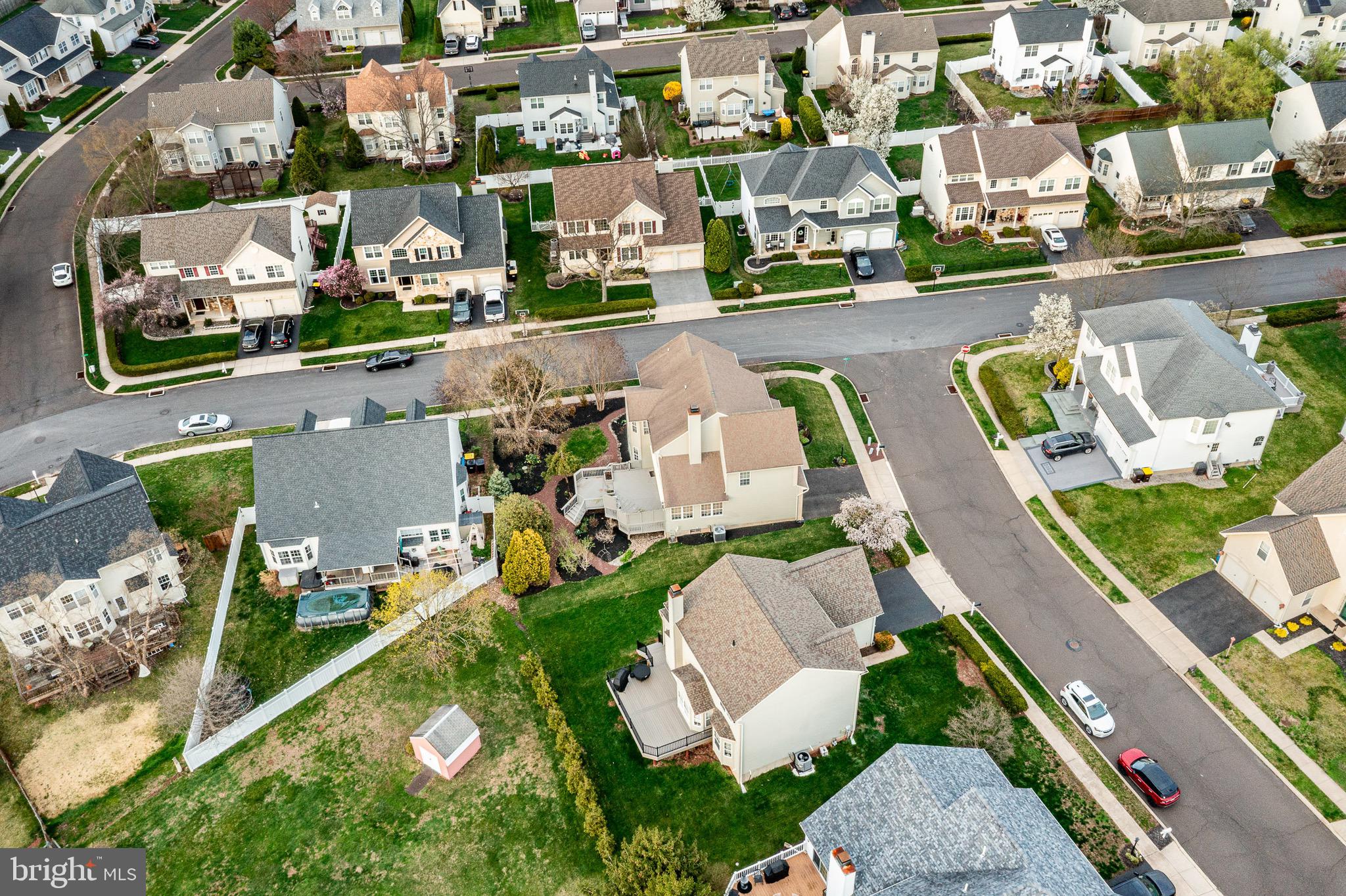 OLDE VILLAGE - Residential