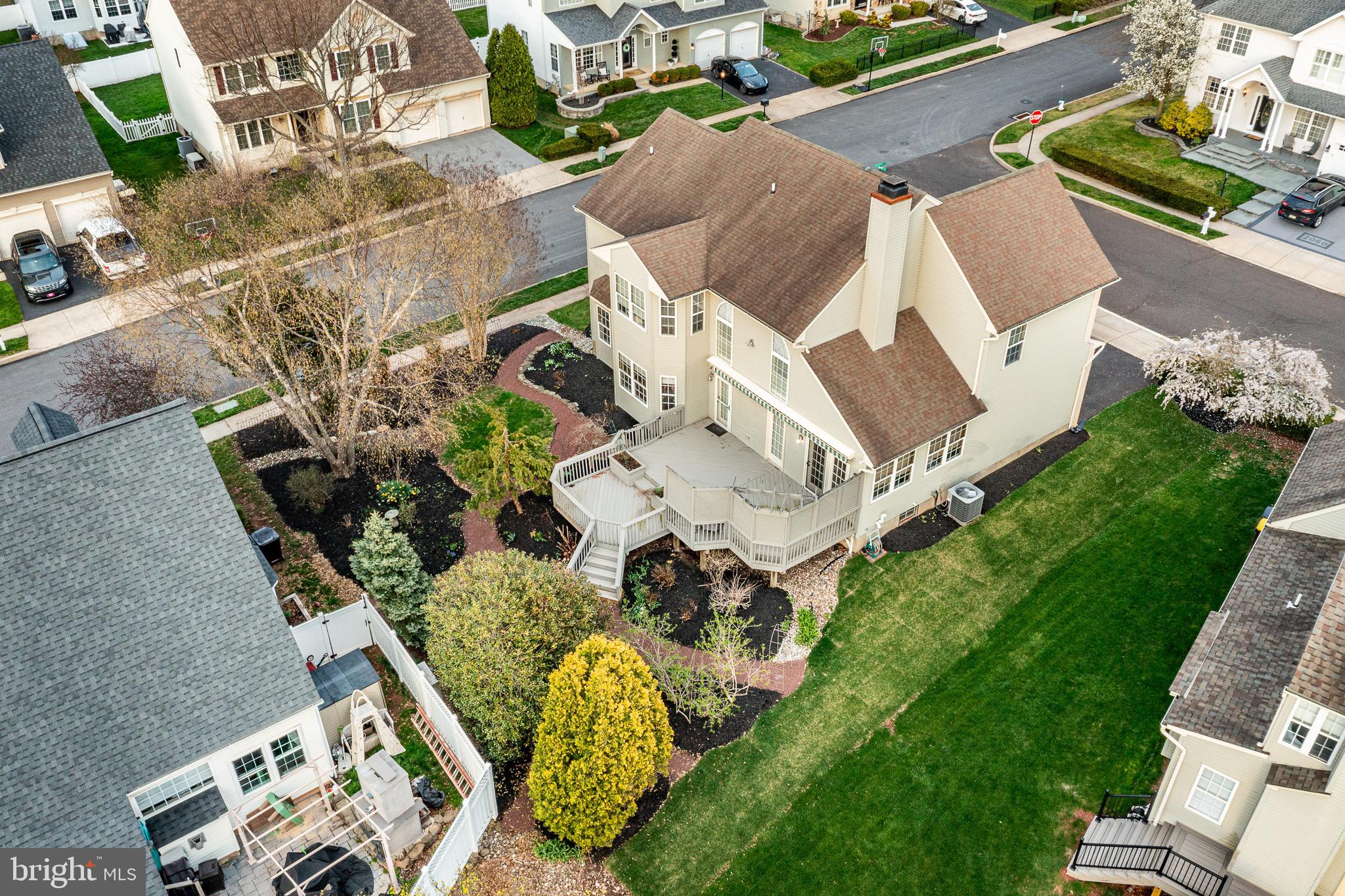 OLDE VILLAGE - Residential