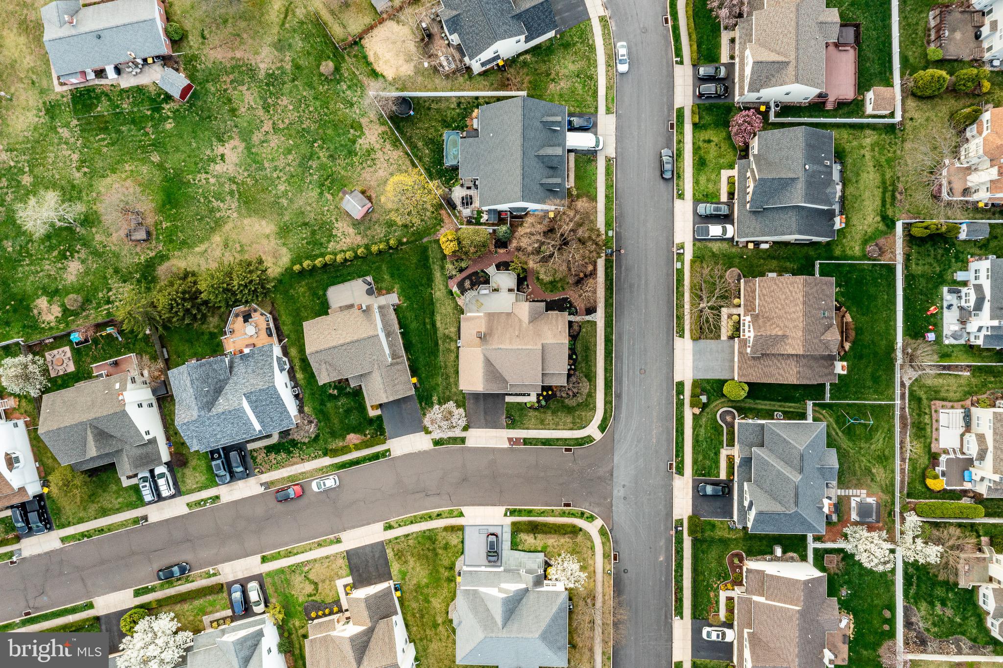 OLDE VILLAGE - Residential