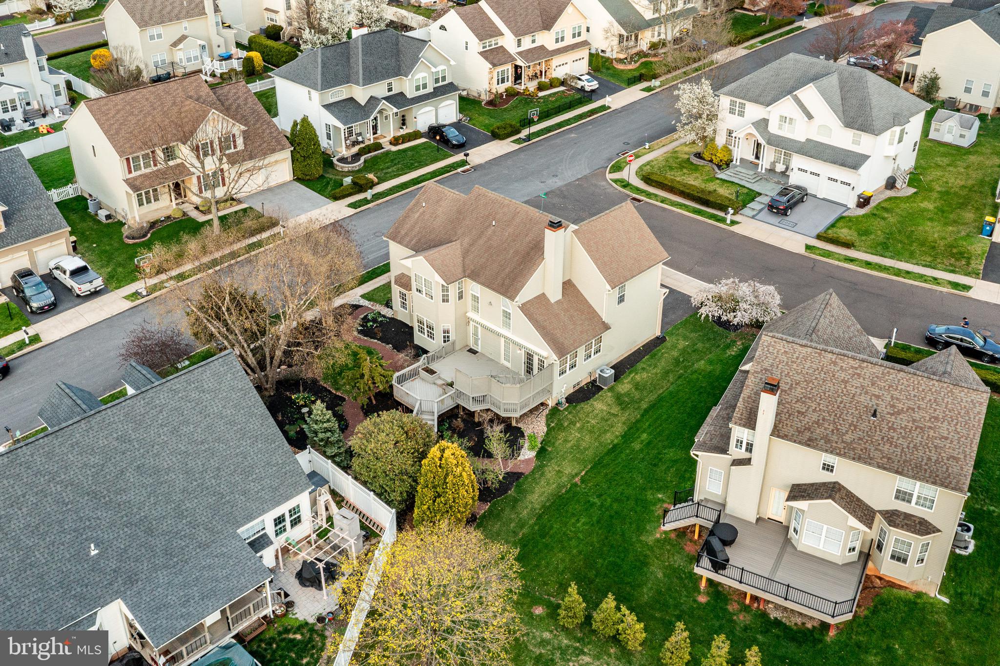 OLDE VILLAGE - Residential