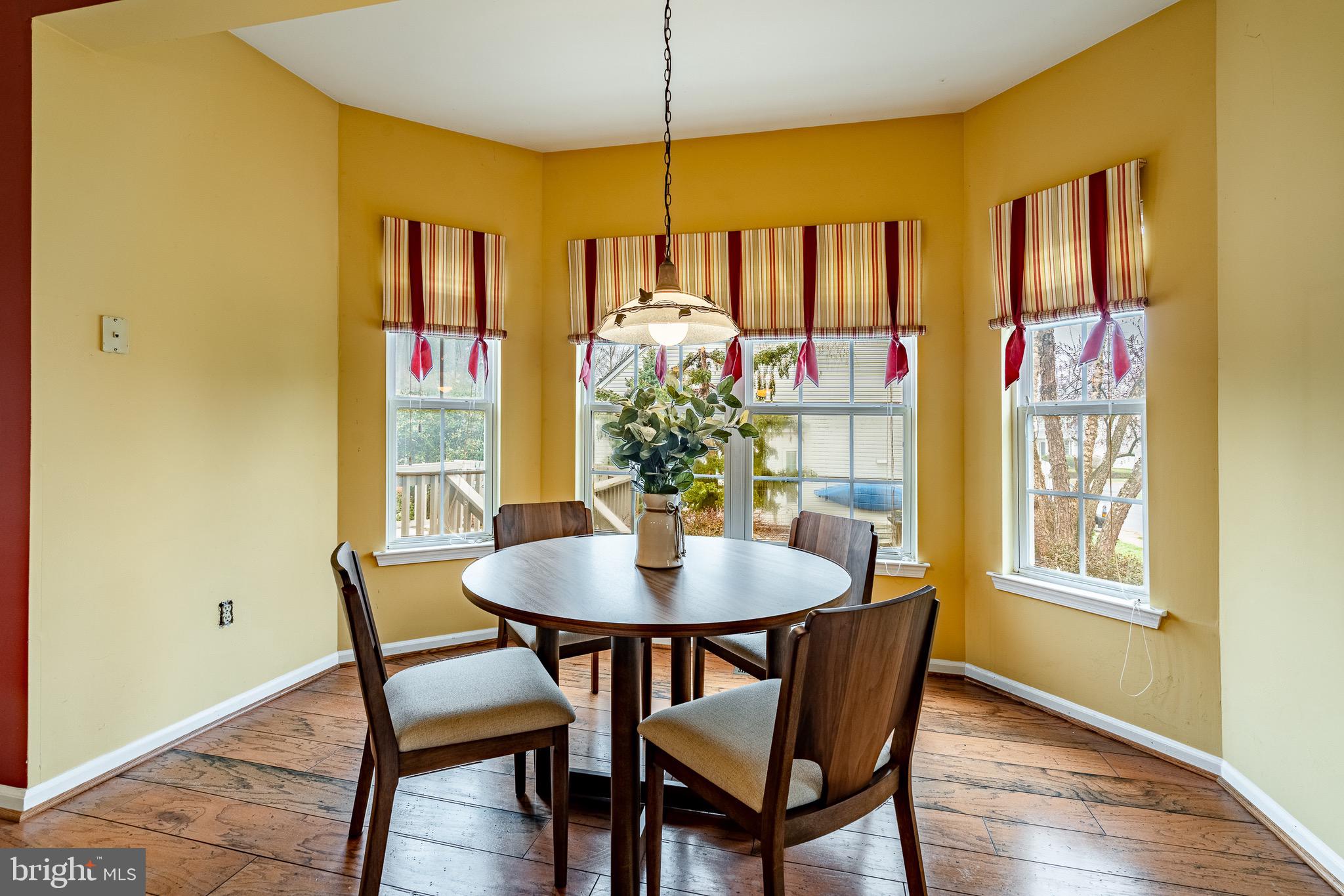 OLDE VILLAGE - Residential