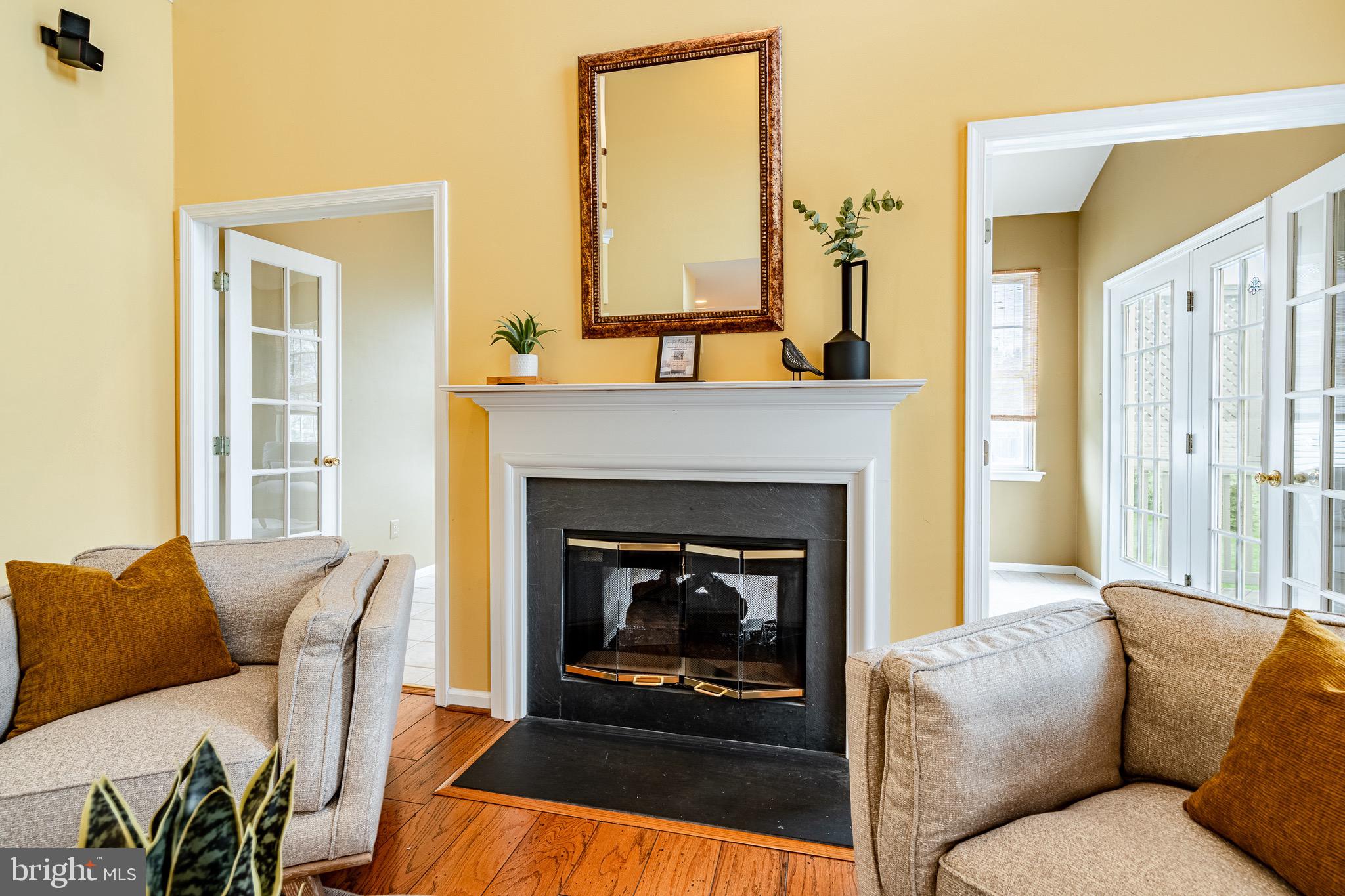 OLDE VILLAGE - Residential