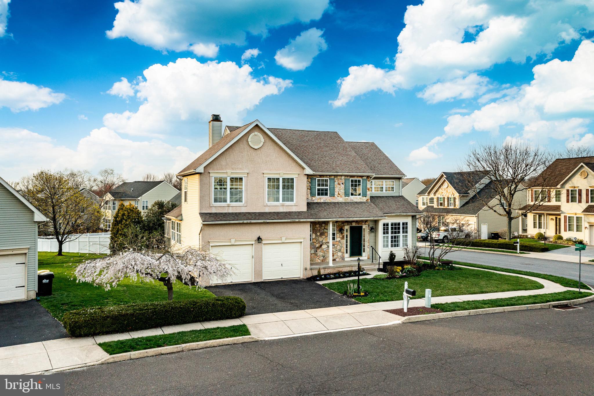 OLDE VILLAGE - Residential