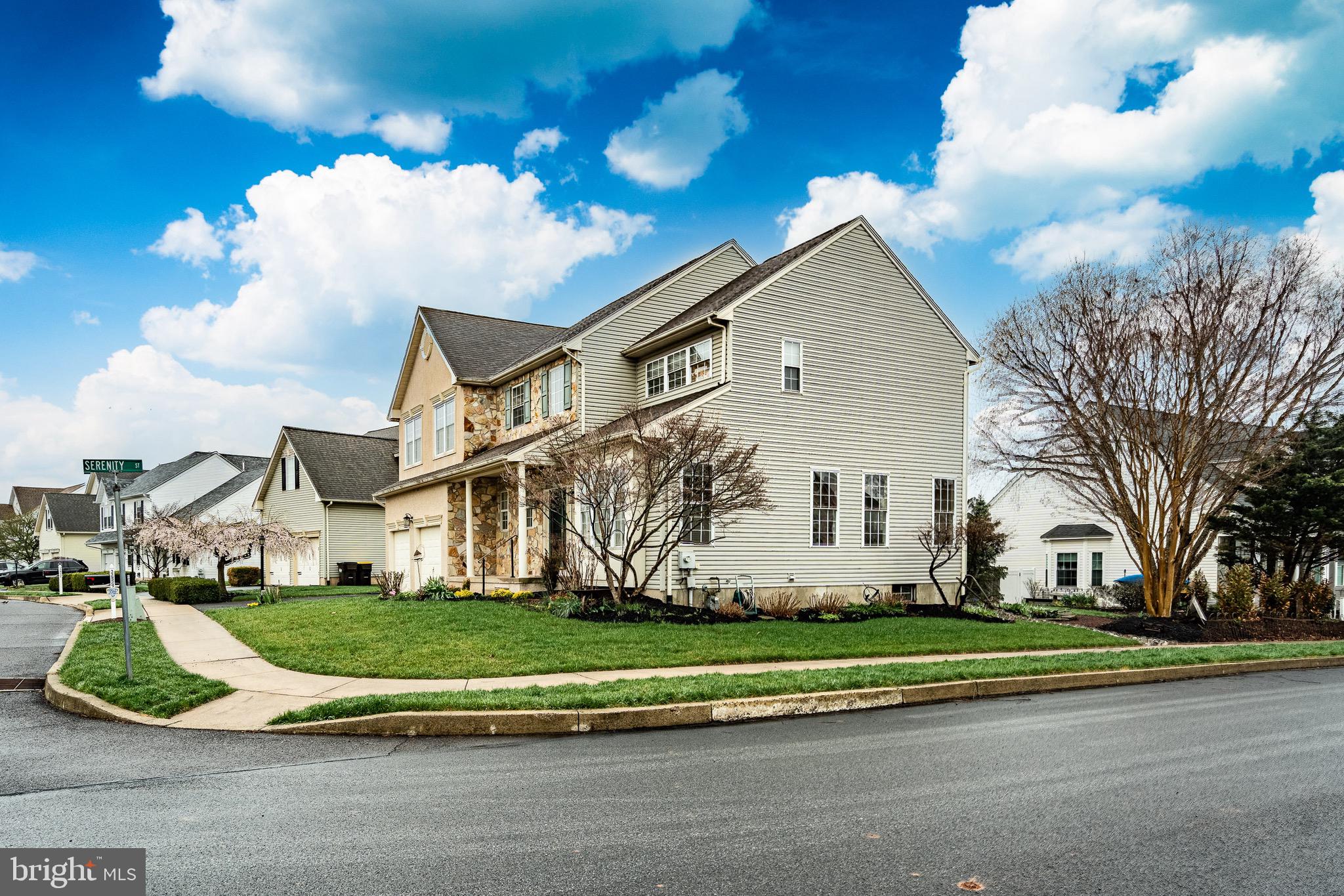 OLDE VILLAGE - Residential
