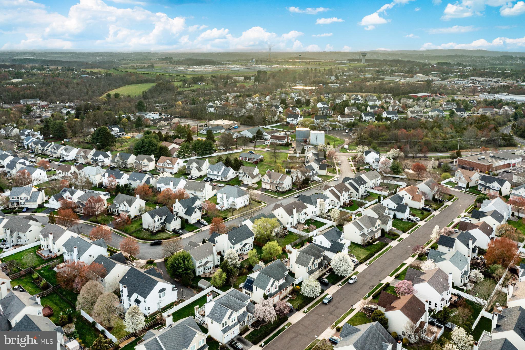OLDE VILLAGE - Residential
