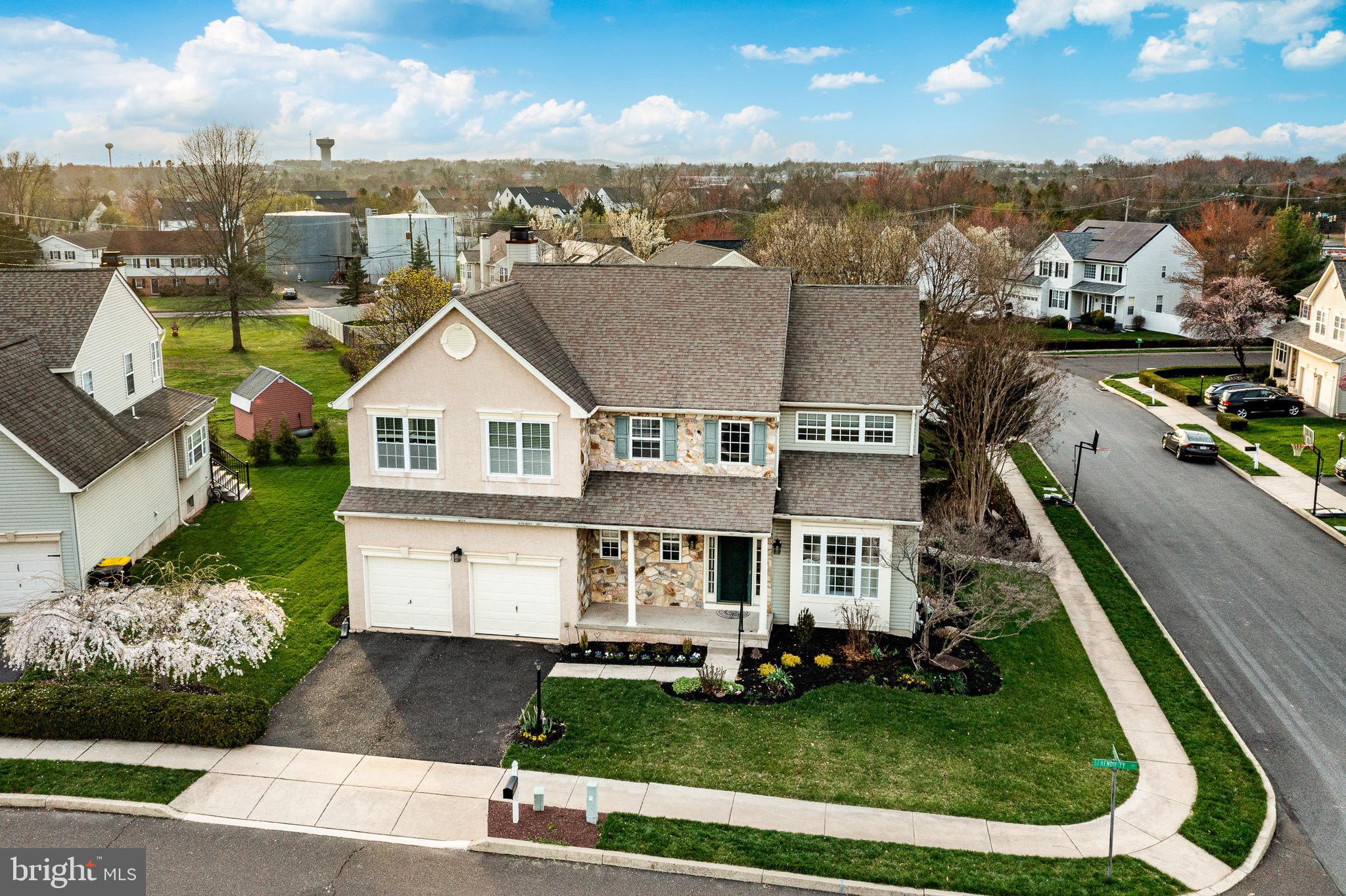 OLDE VILLAGE - Residential