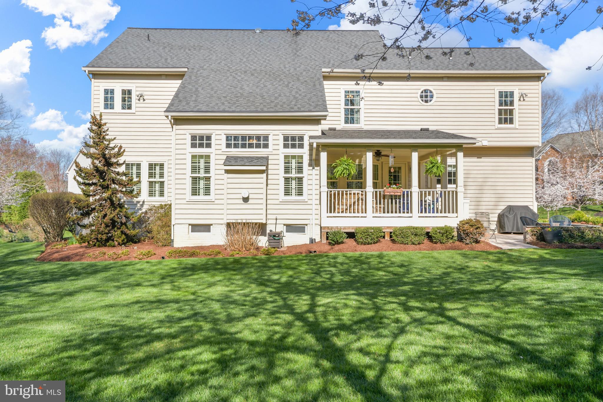 HOLLY HILLS - Residential