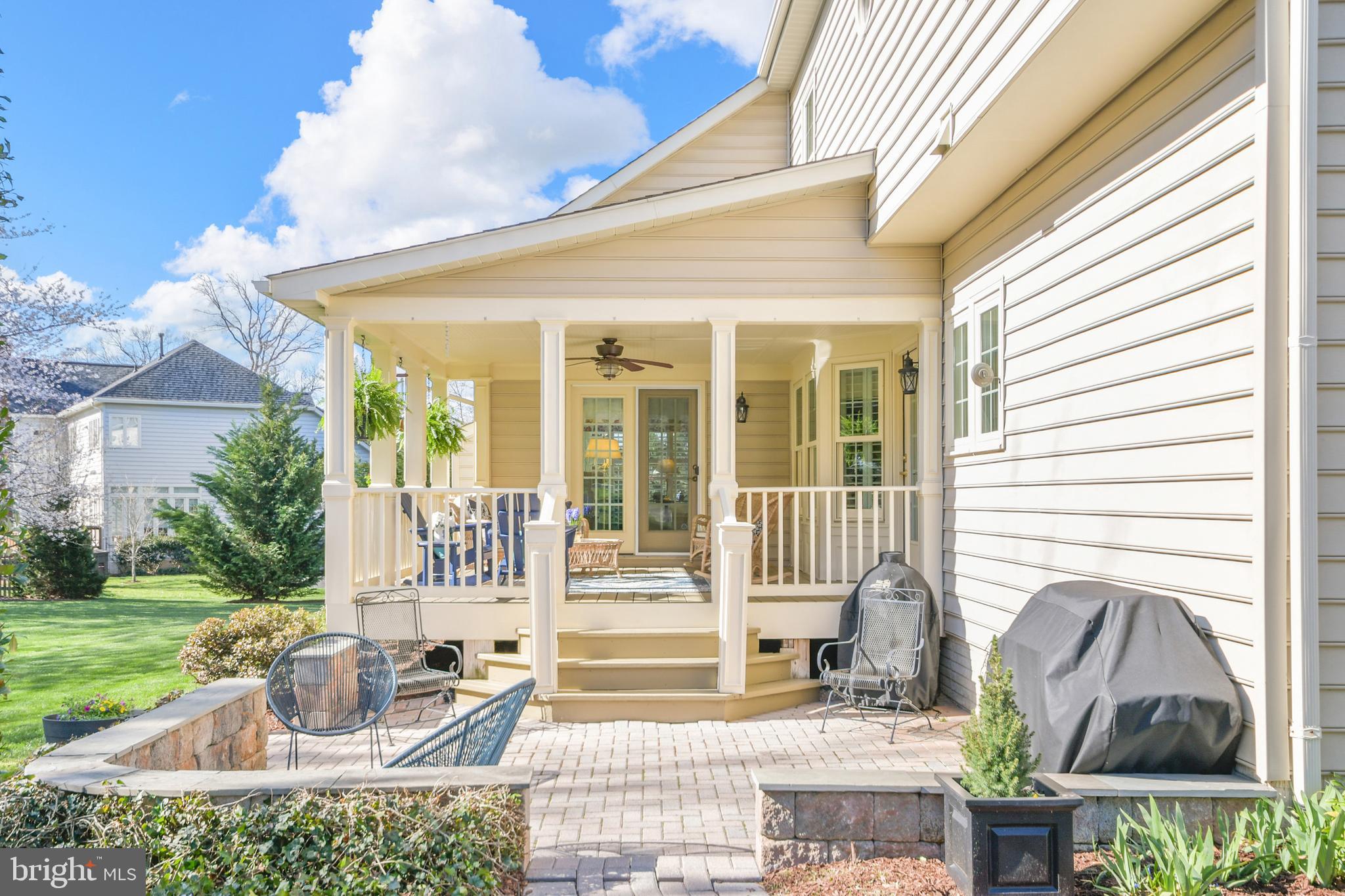 HOLLY HILLS - Residential