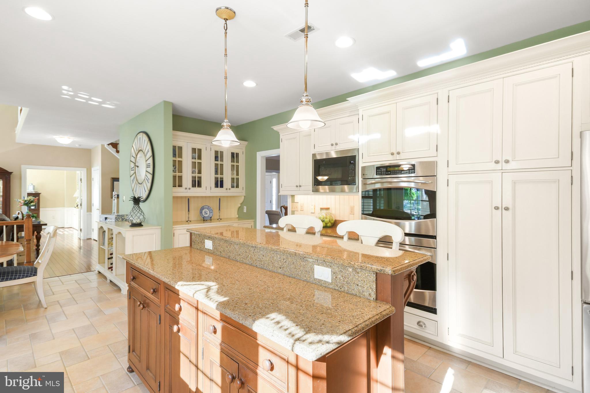 HOLLY HILLS - Residential