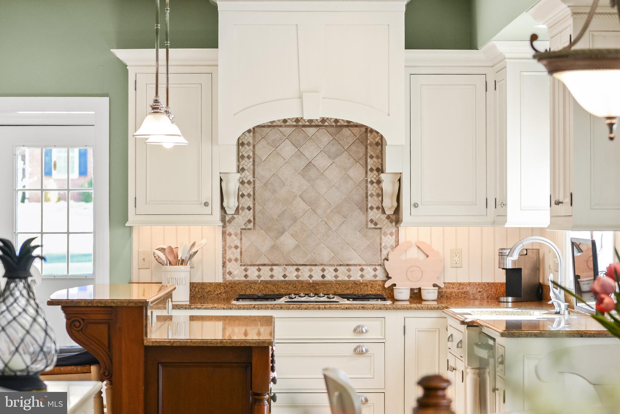 HOLLY HILLS - Residential