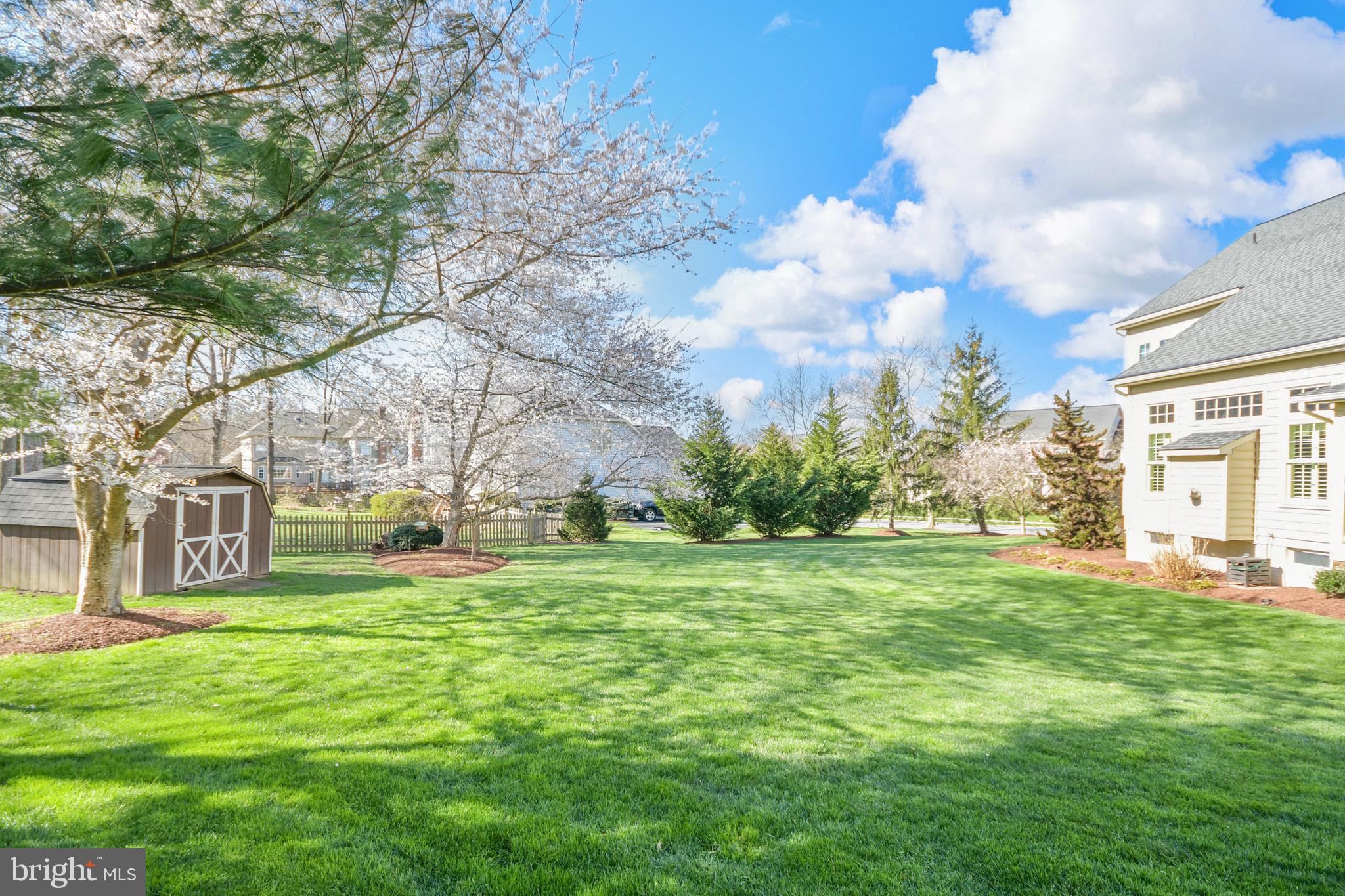 HOLLY HILLS - Residential