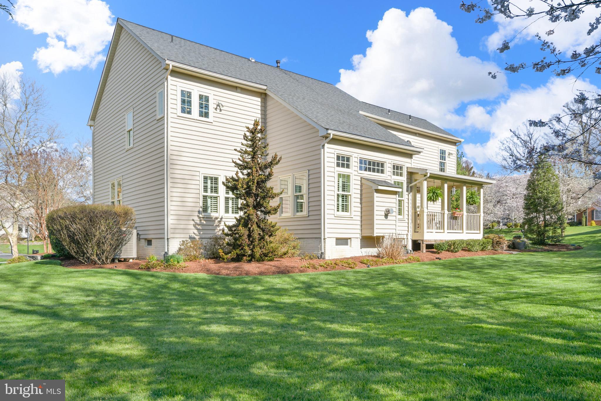 HOLLY HILLS - Residential