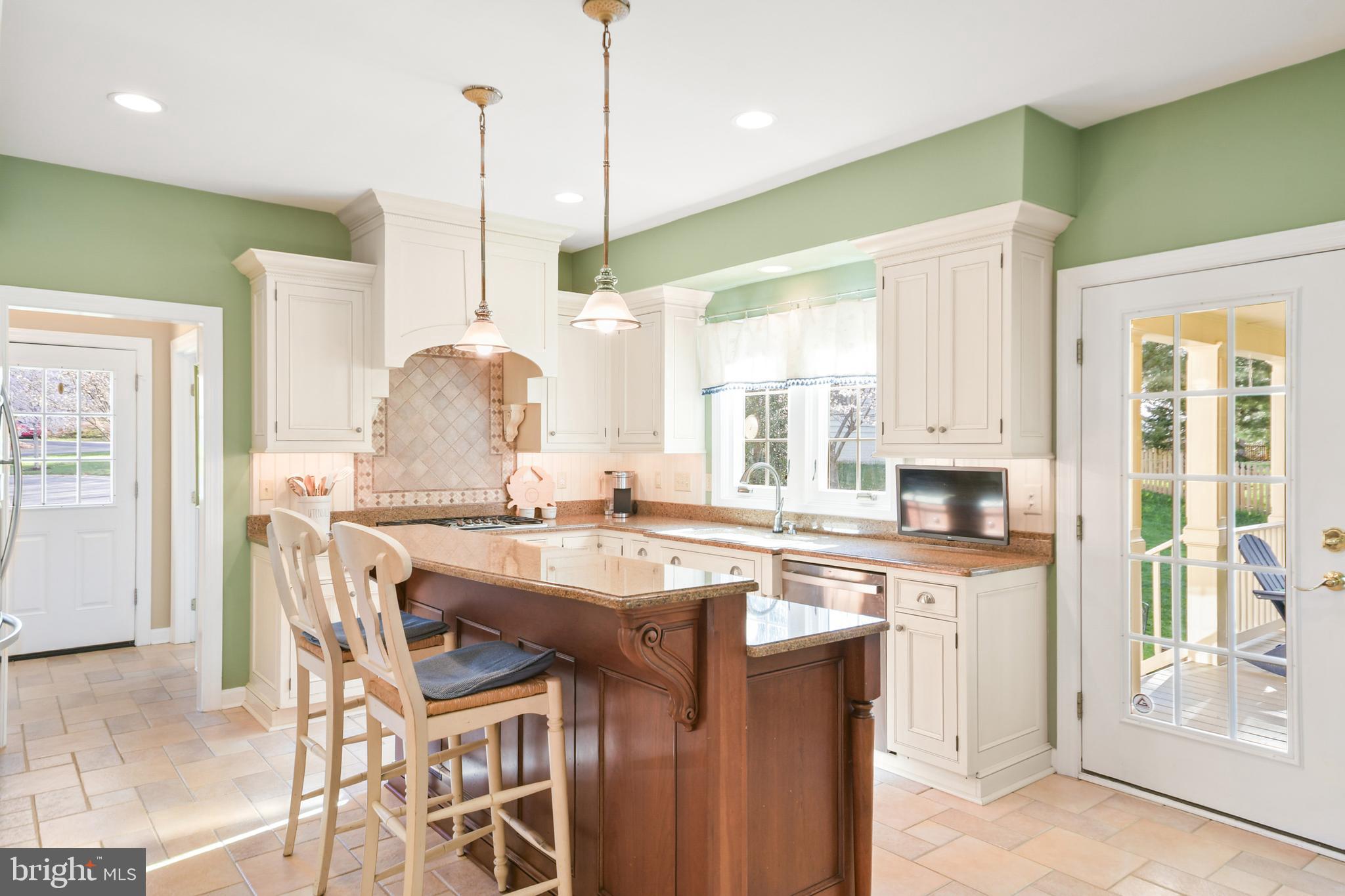 HOLLY HILLS - Residential