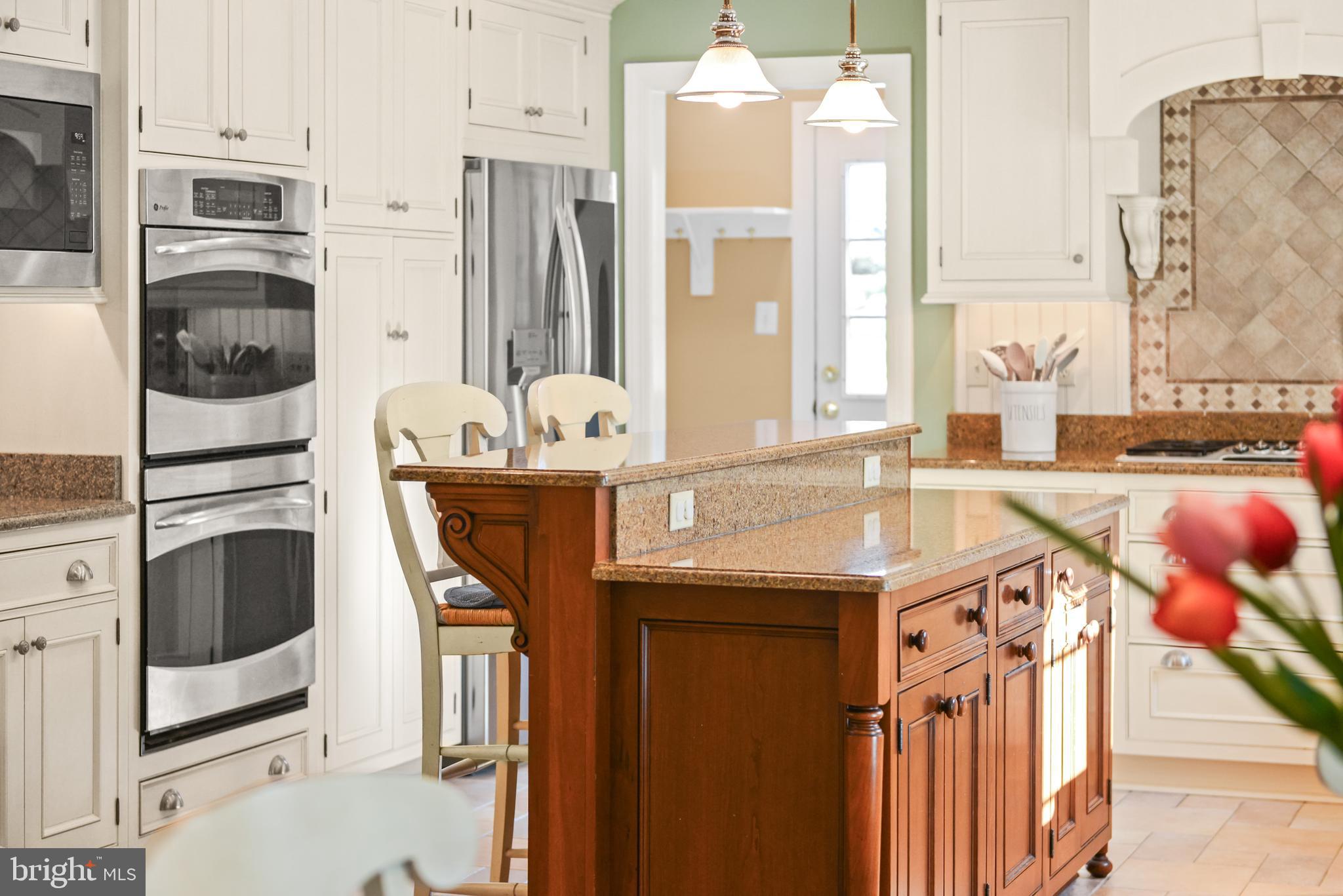 HOLLY HILLS - Residential