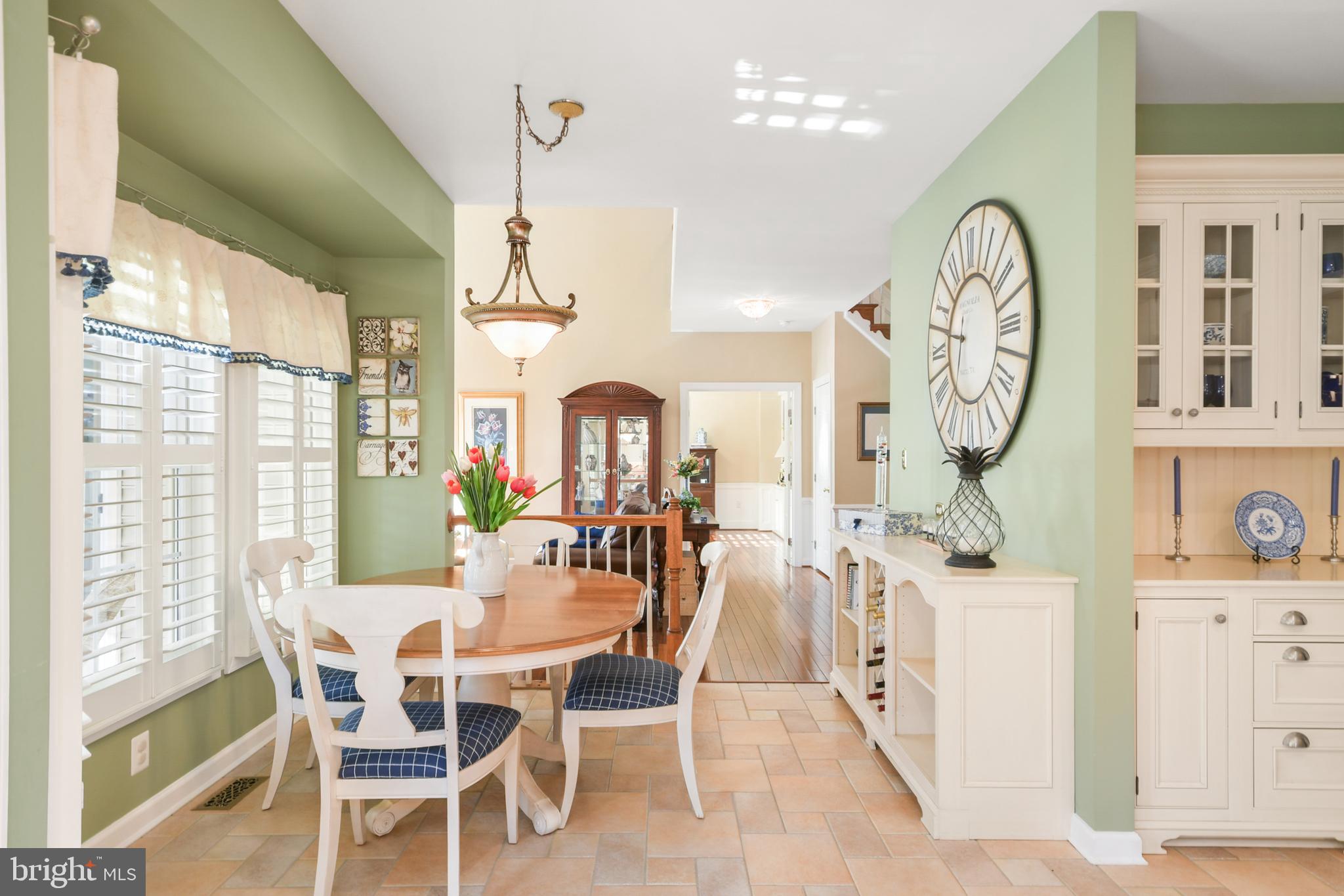 HOLLY HILLS - Residential