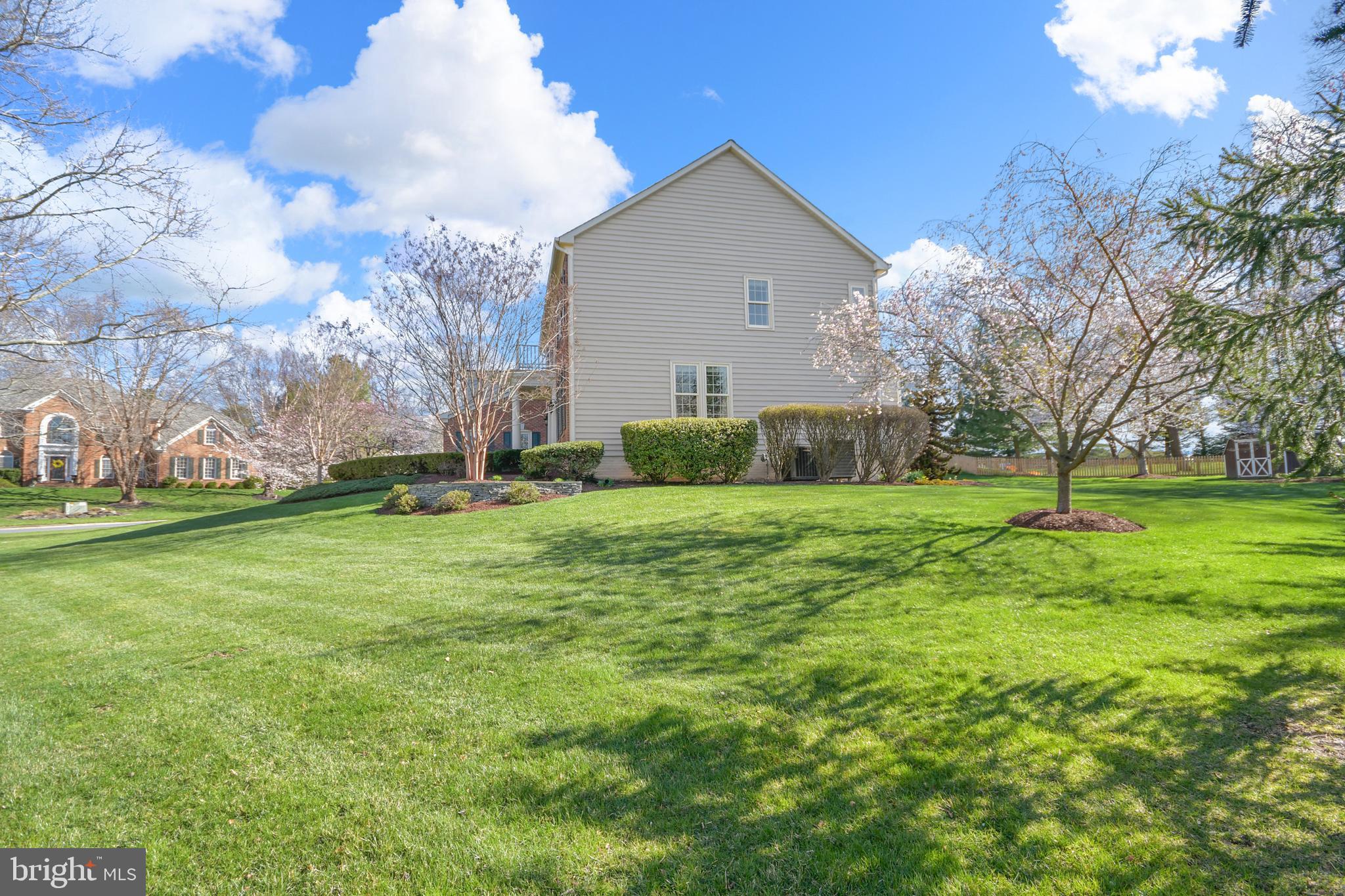 HOLLY HILLS - Residential