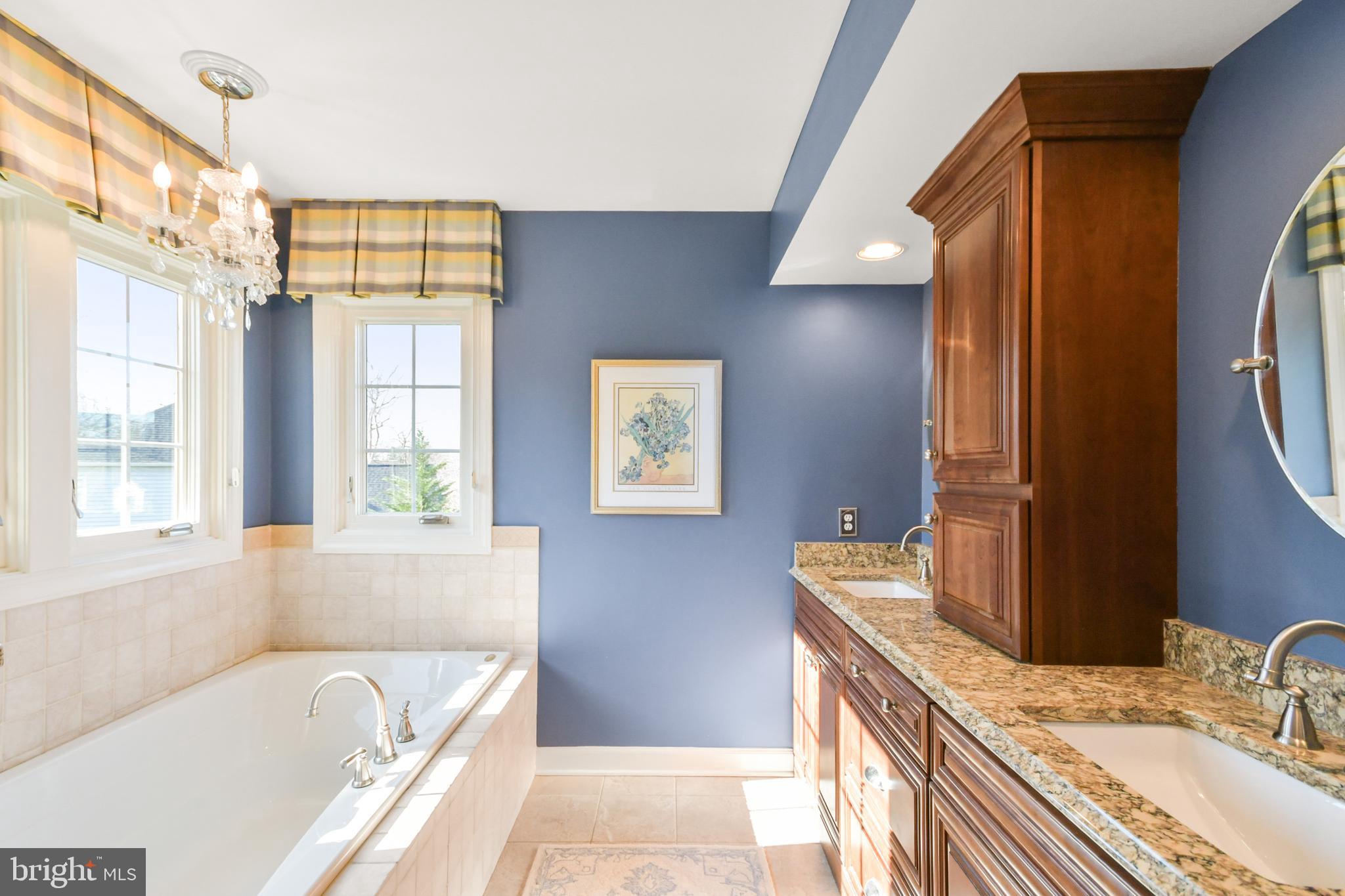 HOLLY HILLS - Residential