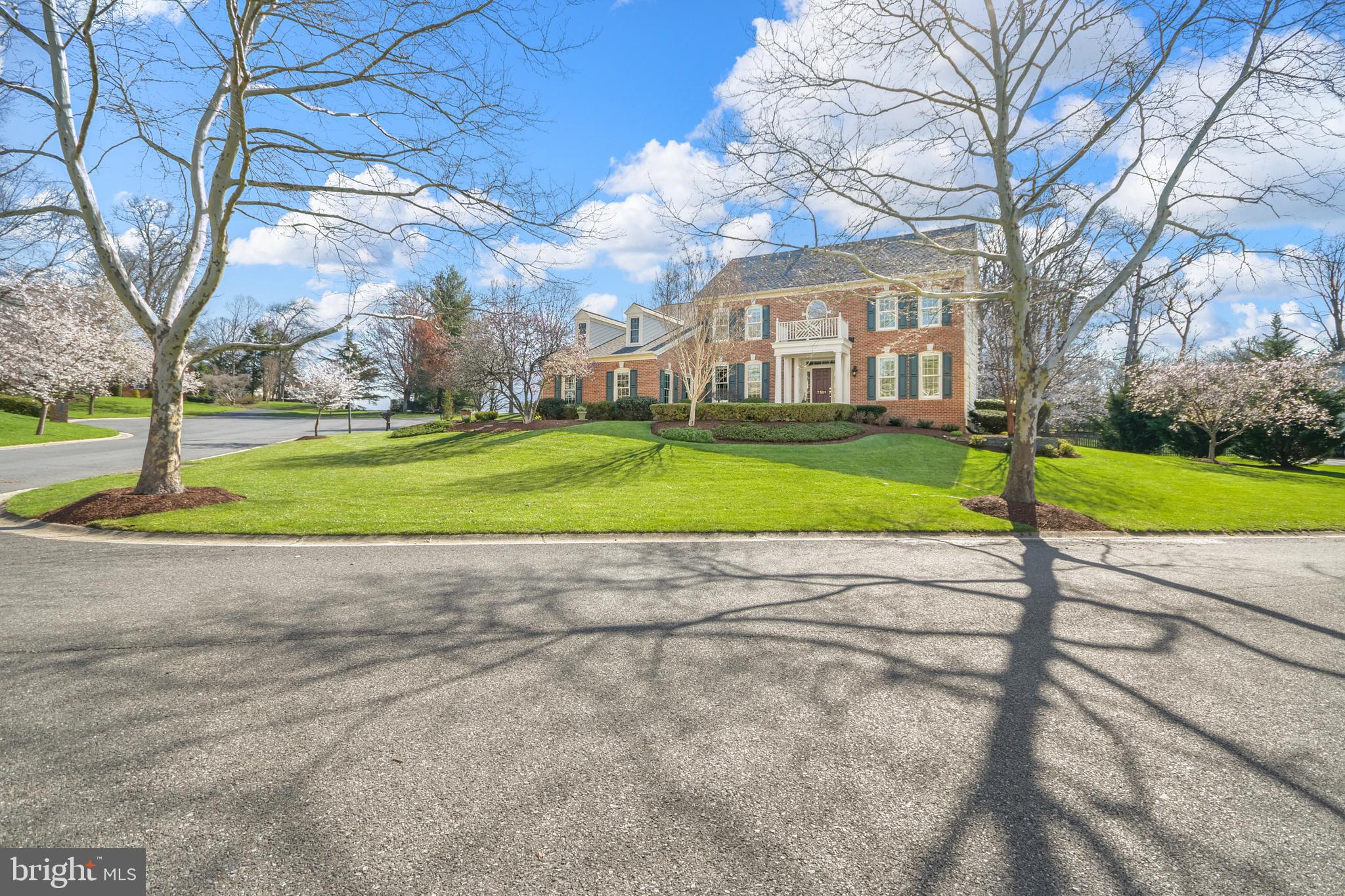 HOLLY HILLS - Residential