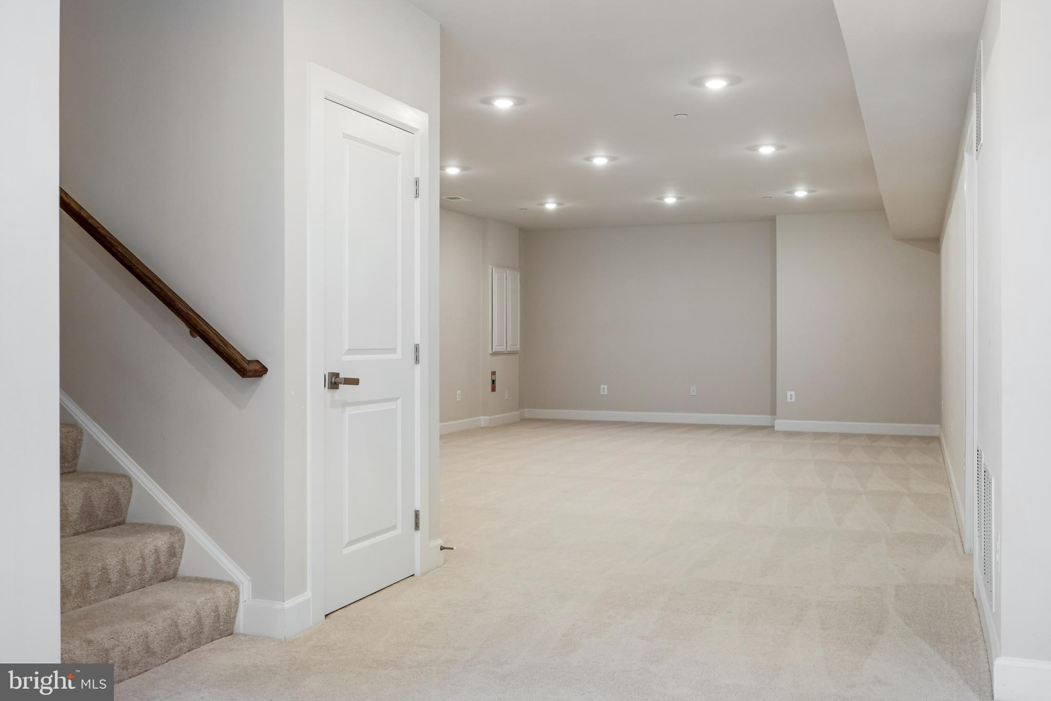 CEDAR CREEK - Residential