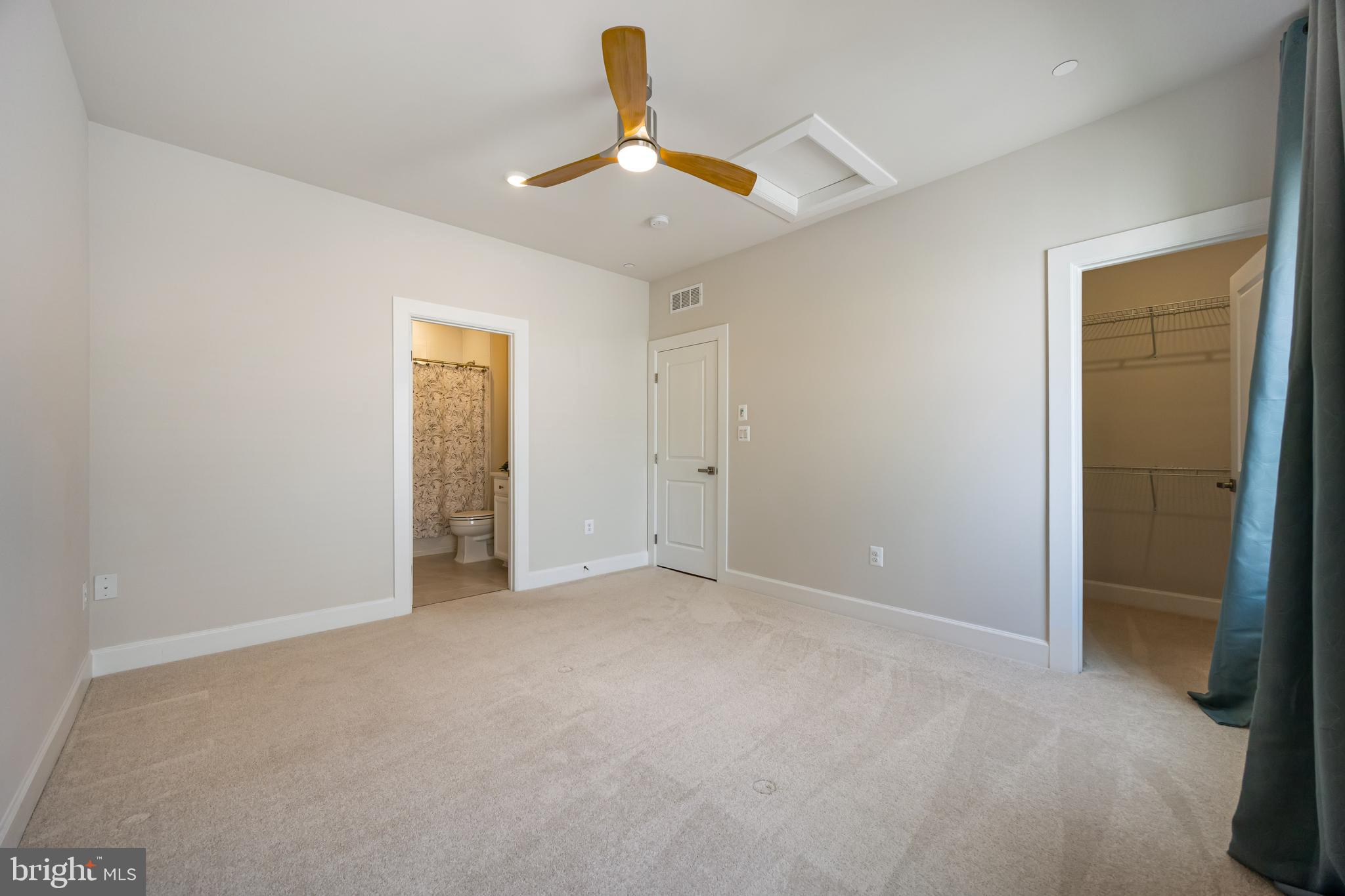 CEDAR CREEK - Residential